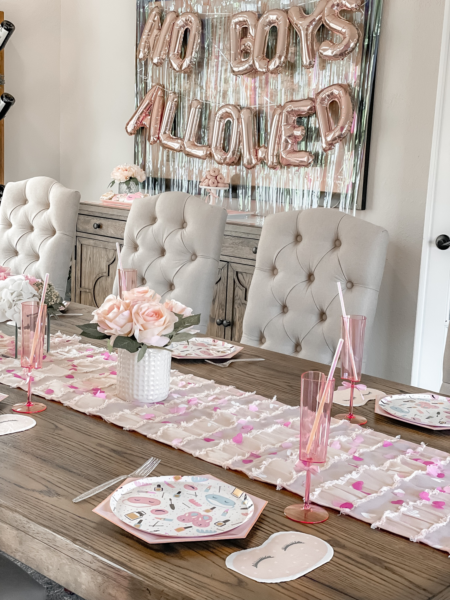 Galentine’s party decor 

#LTKparties #LTKhome #LTKsalealert