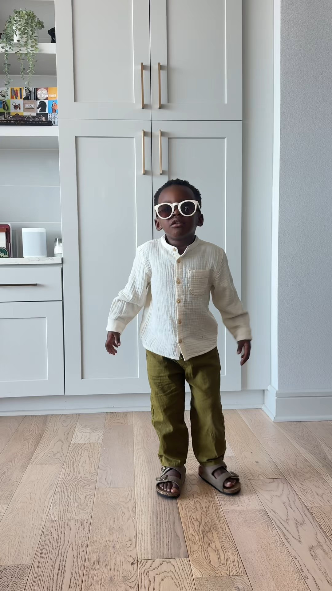 Cool Toddler Outfit Idea #toddleroutfit #boymom #toddler #boyfashion #cuteoutfitsfortoddlers

#LTKStyleTip #LTKKids #LTKSaleAlert