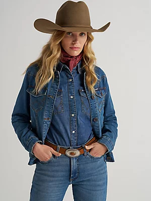 Women's Long Sleeve Classic Fit Denim Jacket in Dark Denim | Wrangler