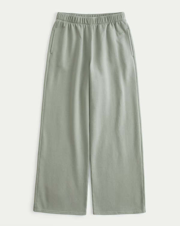 Women's Feel Good Ultra High-Rise Fleece Wide-Leg Pants | Women's Bottoms | HollisterCo.com | Hollister (US)