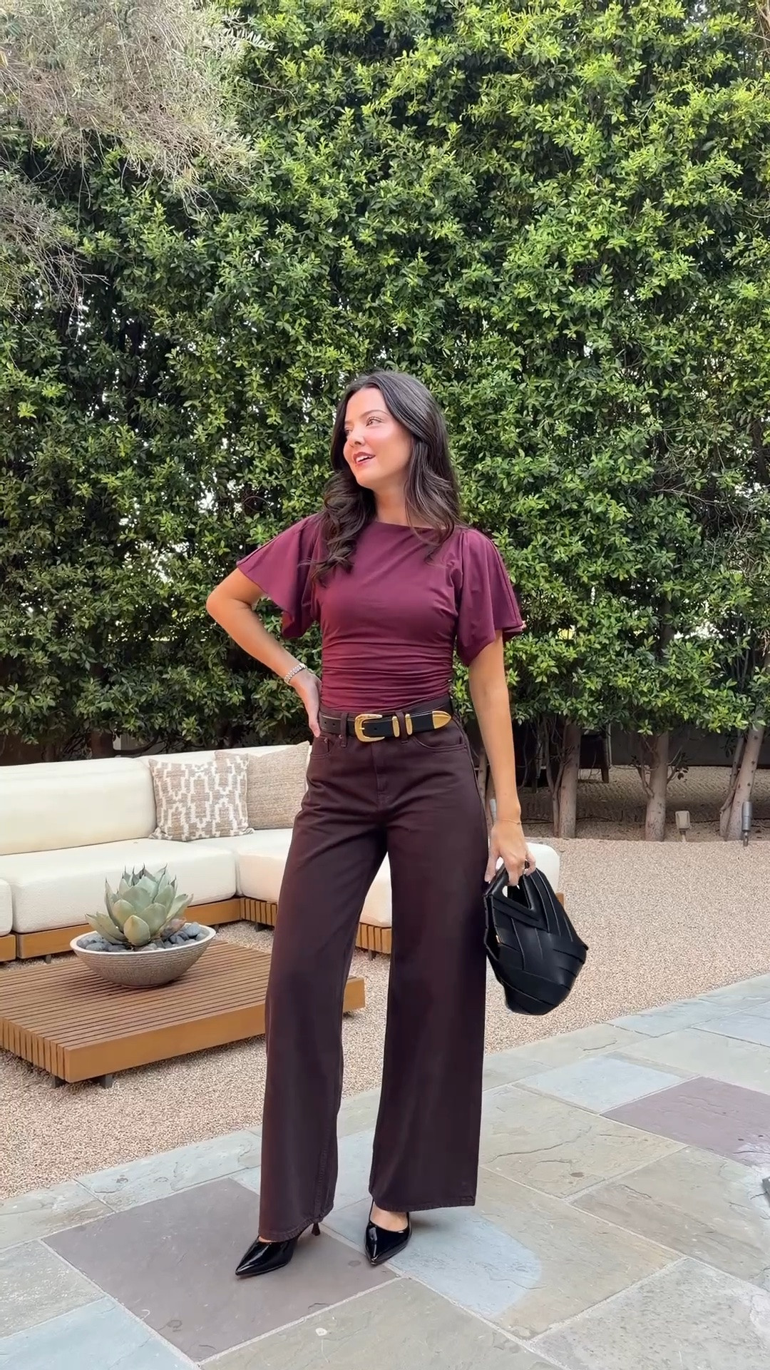 Code AFCASSIE for 15% off Abercrombie, stacks on top of the sale! I am 5’7” and wear size XS and 25 regular length in jeans! 
I wear their Curve Love in more form fitting jeans because I need the extra room in the hips, but I wear Classic style in their looser/baggy styles!