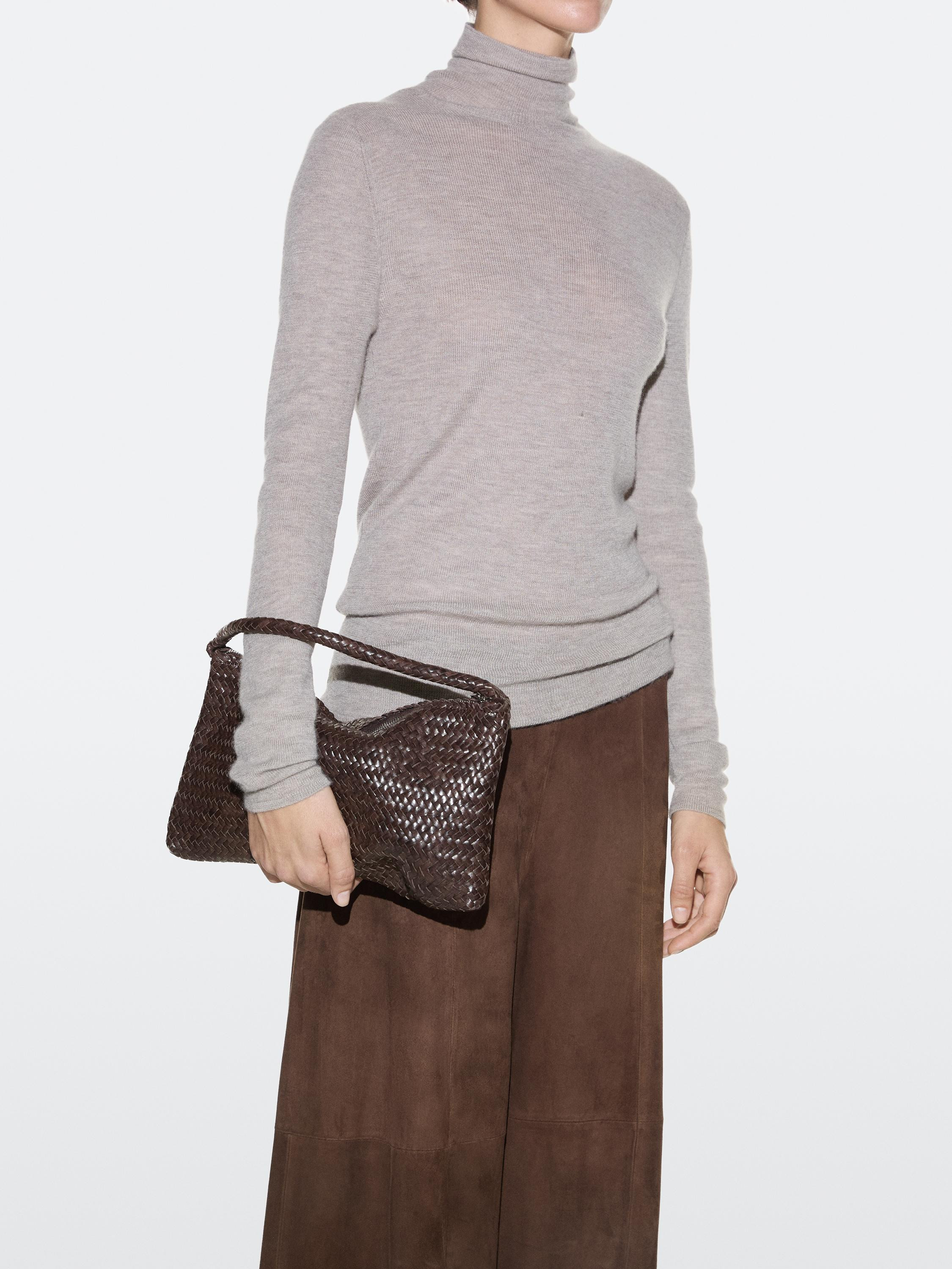 Small braided leather shoulder bag | Massimo Dutti UK