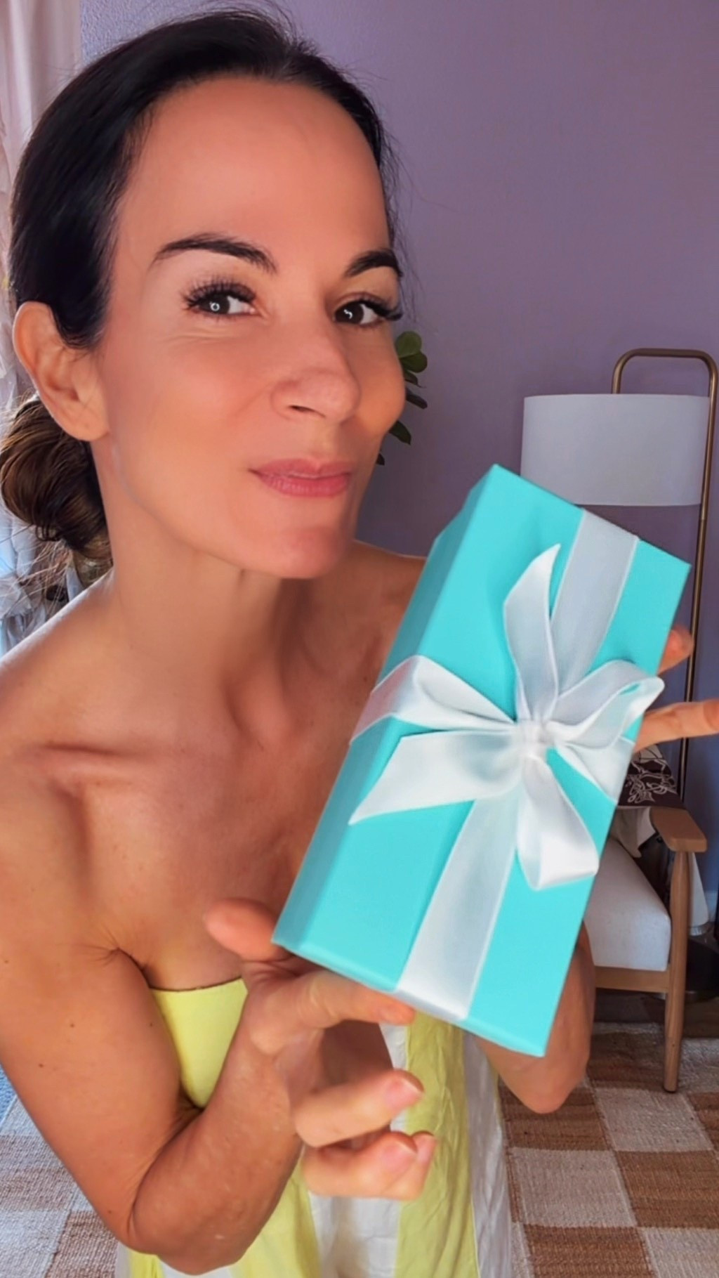 Christmas may be over… but self-gifting is a year-round commitment 😌💎

I didn’t get these as a gift — so I fixed it.
Classic, timeless, and instantly elevates everything.

Sometimes the best presents are the ones you pick yourself ✨

Wearing XS in romper 

#NicoleColeeStyle
#SelfGifting
#LuxuryMoments
#DesignerAccessories
#EverydayElegance



#LTKOver40 #LTKSeasonal #LTKGiftGuide