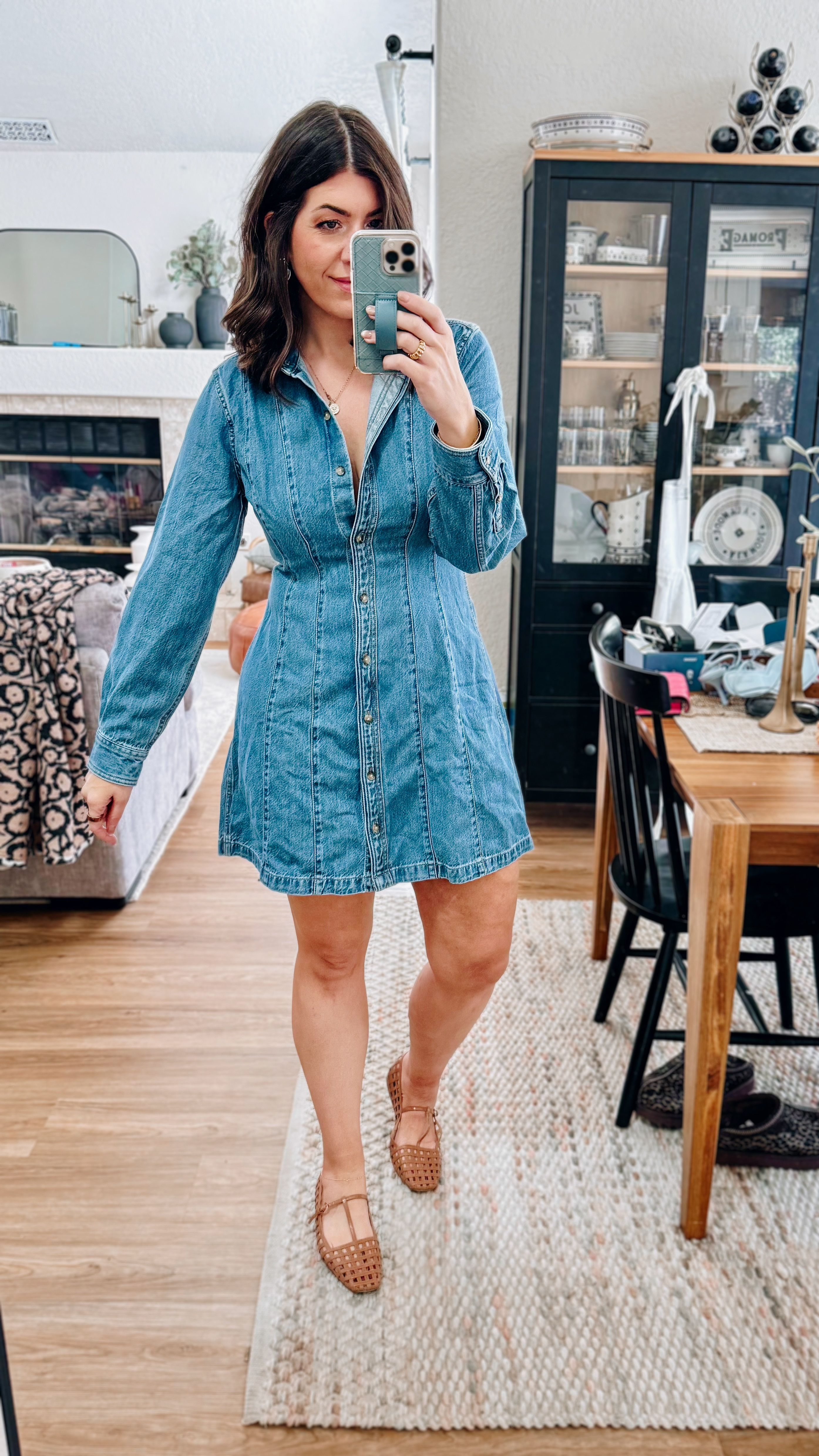 Love this denim dress plus it is on sale!

Spring fashion, Trendy fashion, Chic outfits, Spring sale, Spring outfit, Midsize fashion, Denim 

#LTKStyleTip #LTKMidsize #LTKSaleAlert