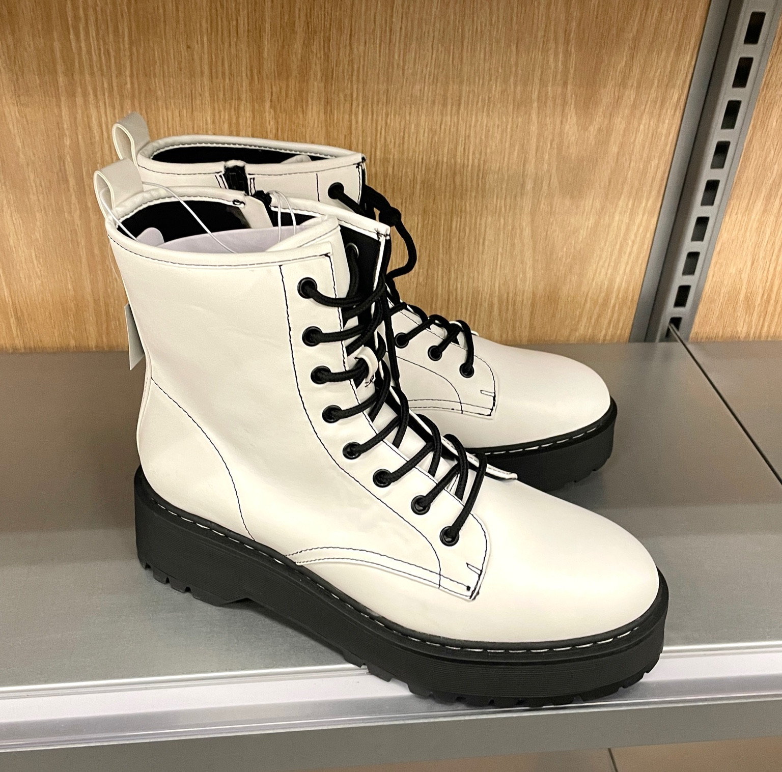 #combatboots #motoboots #whiteboots #whitecombatboots #target #targetfind #affordableshoes #boots #motoboots #edgy #trendy #chunkyboots #combat #whitecombat 

#LTKFind #LTKshoecrush #LTKstyletip