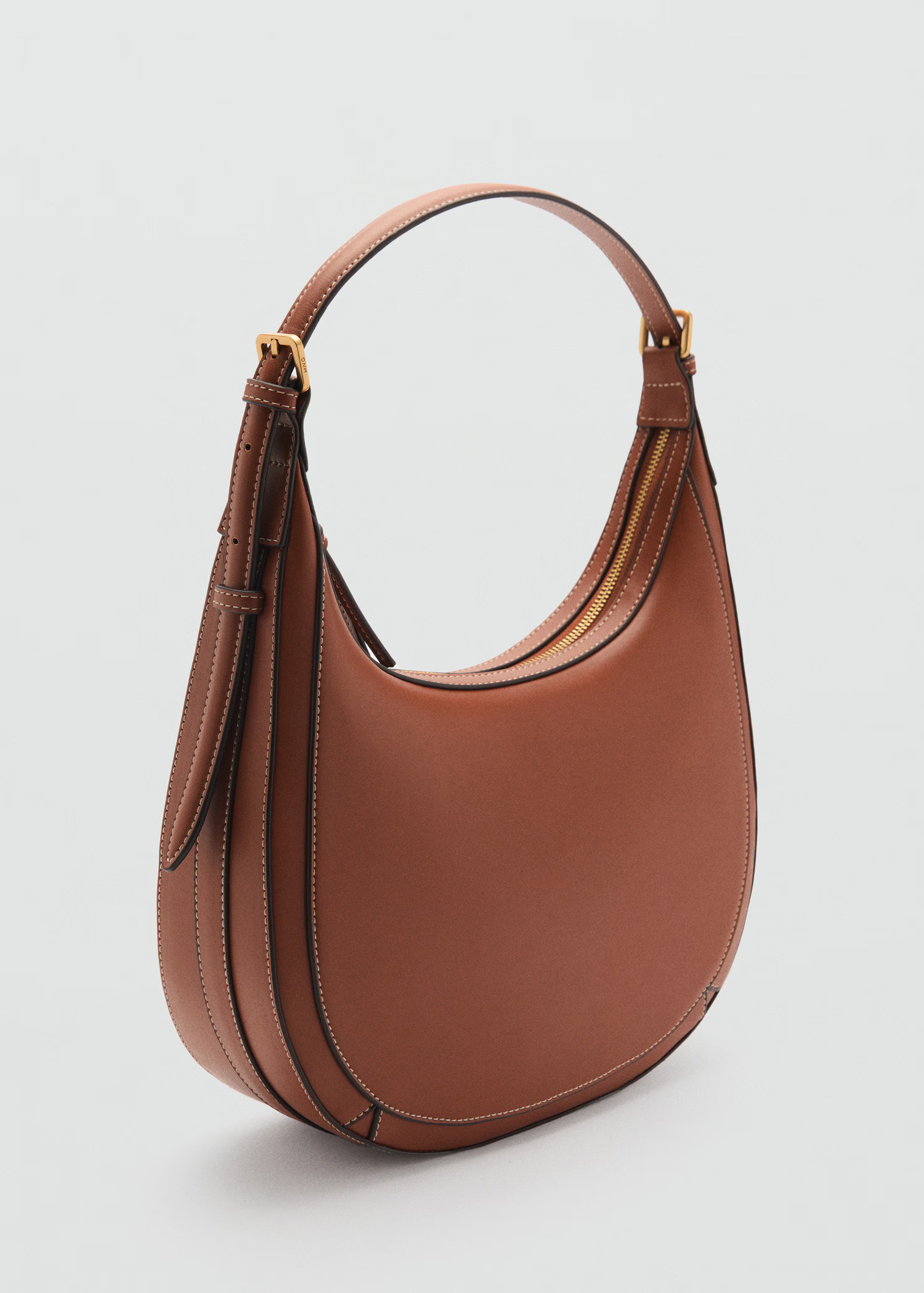 Oval shoulder bag - Women | MANGO USA | Mango (US/MX/AU)