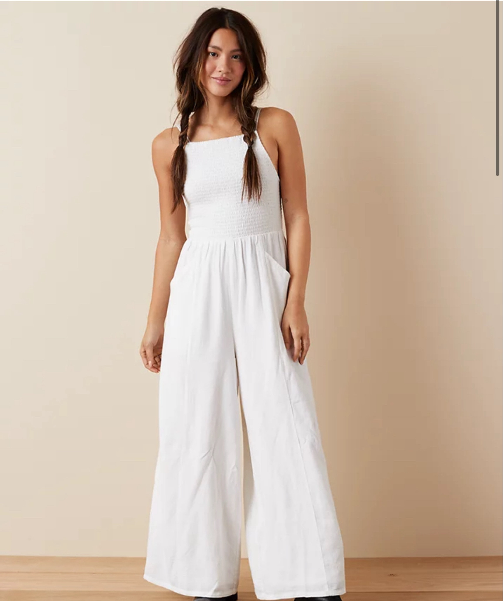 The cutest romper for summer photo sessions! This would be perfect for the beach or a day in the city! 

#LTKSpringSale #LTKSeasonal #LTKsalealert