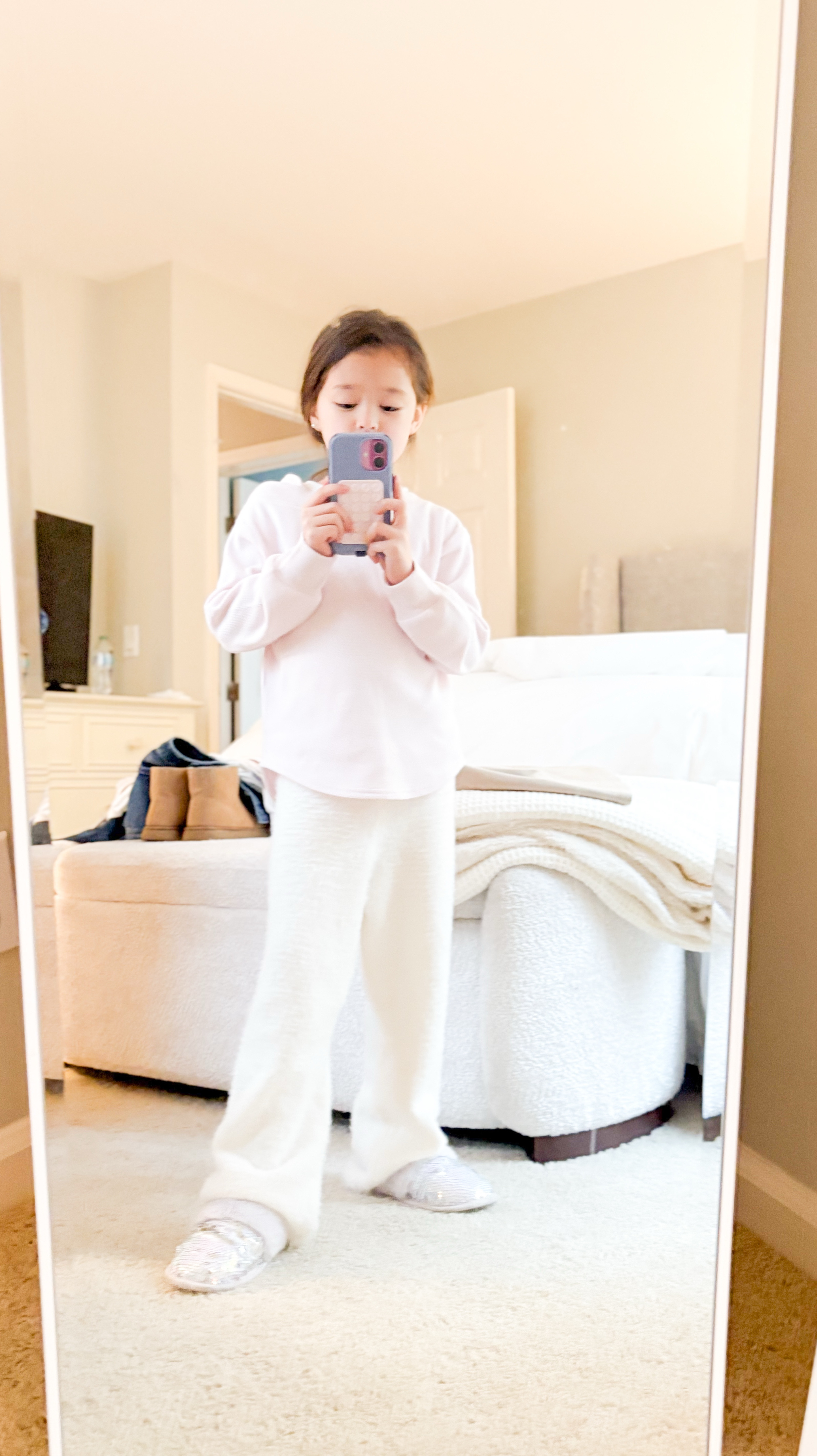 My sweet girls  cozy #ootd yesterday ! She was excited to share it!

Unfortunately, most is sold out so I linked many similar items to achieve the same cozy look!



#LTKKids #LTKFindsUnder50 #LTKWatchNow