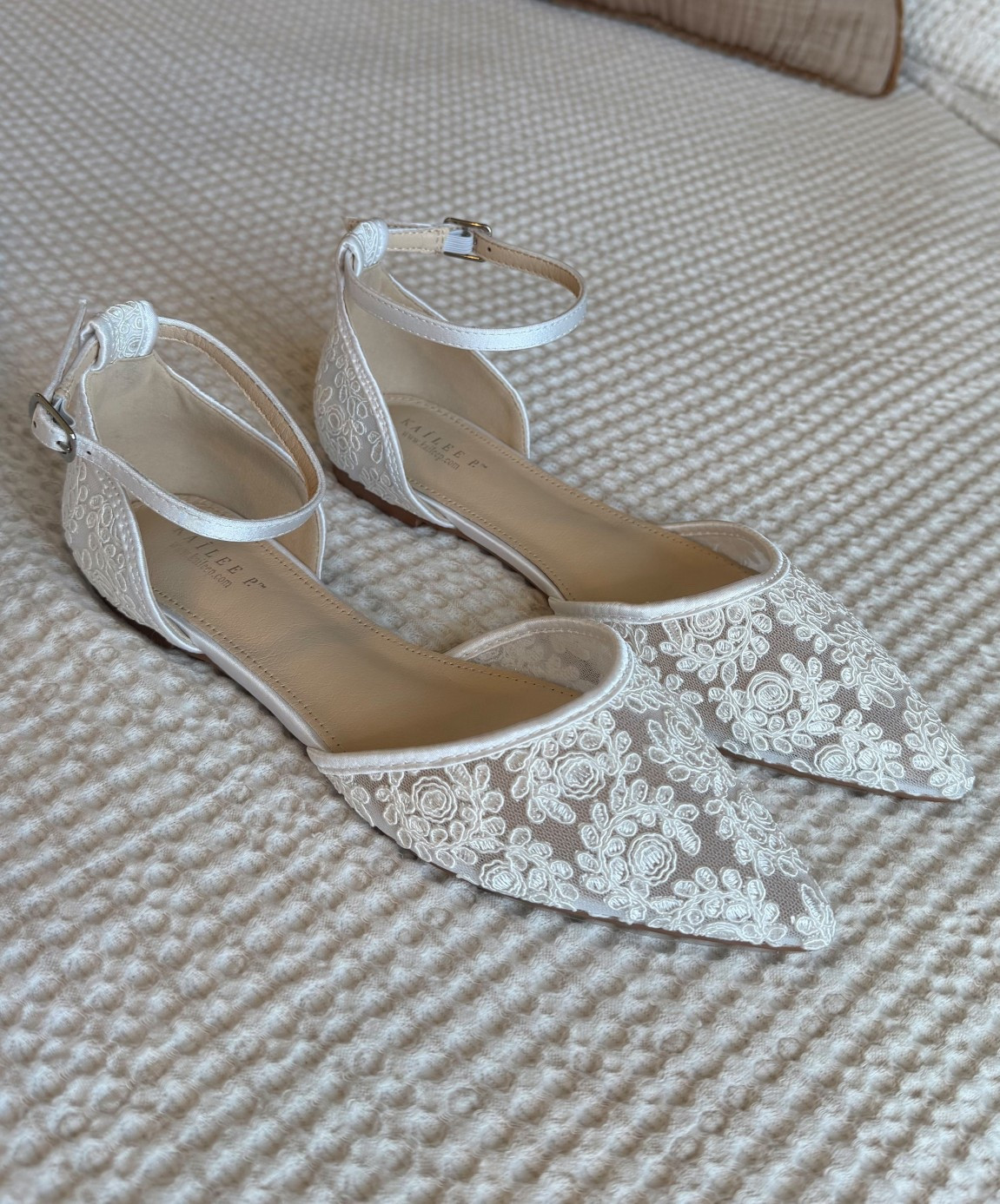 bridal flats👰🏼‍♀️✨ I’m usually a 7.5 but they recommended to size down and I got a 7 and they fit perfectly! 

#LTKWedding