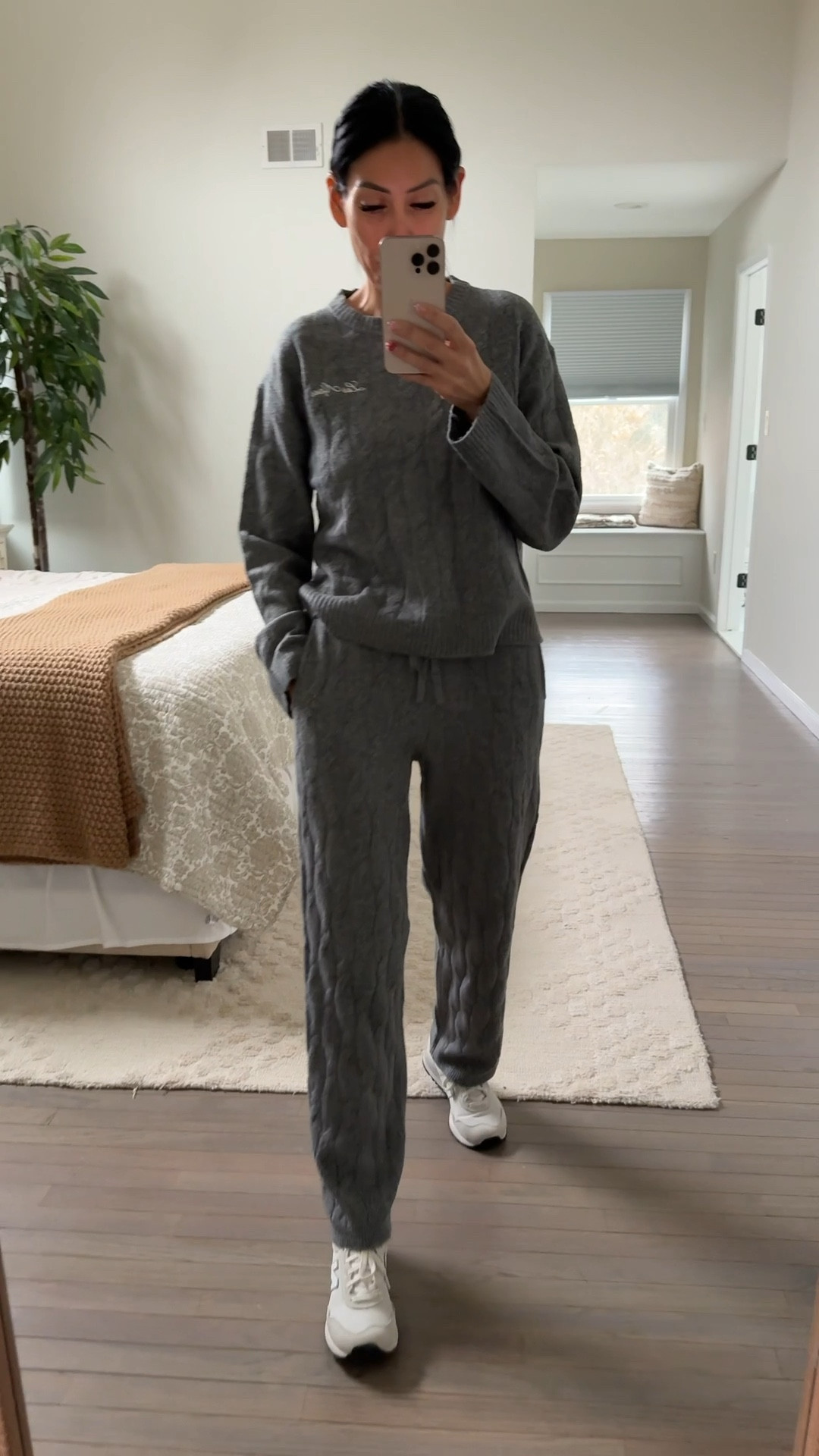 The coziest two piece knit sets. Too good to pass on! And they are extremely soft! I wear size XS in pants and S in top 

#LTKGiftGuide #LTKootd #LTKHoliday