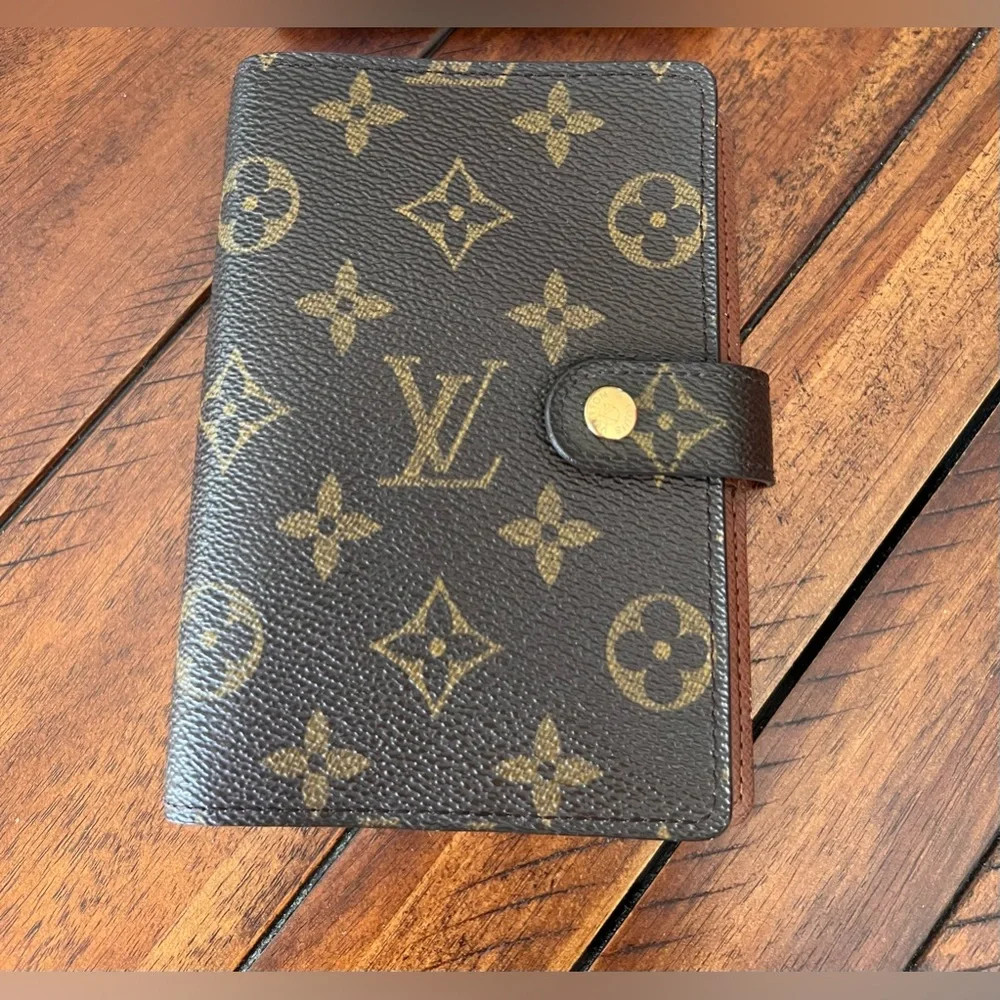 Louis Vuitton Agenda PM | Poshmark