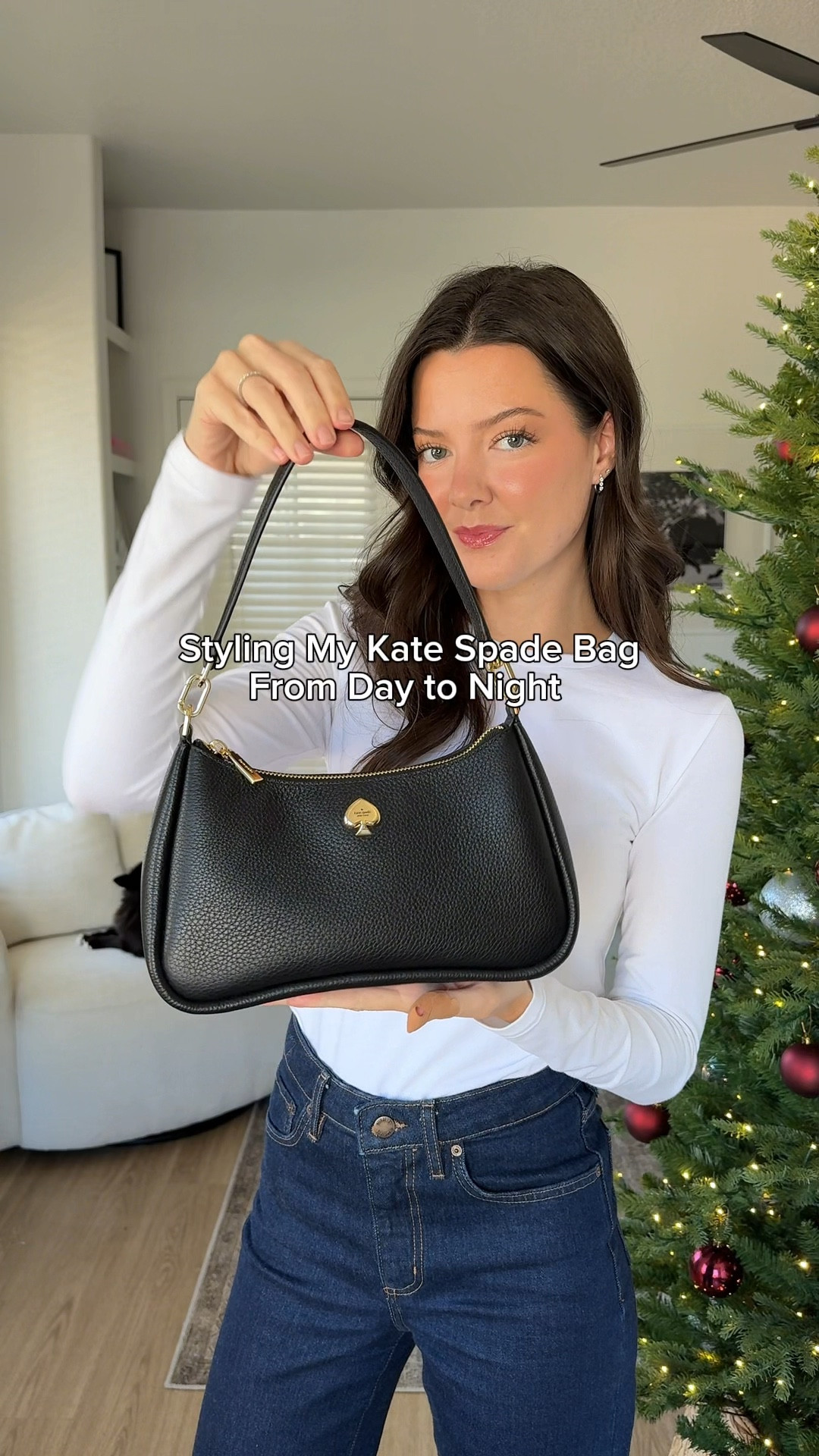 A huge sale just went live at Kate Spade Outlet and now is the perfect time to snag a gift for yourself or your best friend! Code Cassie25 will get you $25 off $150 at the Kate Spade Outlet from 12/9-1/9 and stacks on top of their current sale of up to 70% off! (online only, exclusions apply) #katespadeny #katespadenypartner @katespadeny
