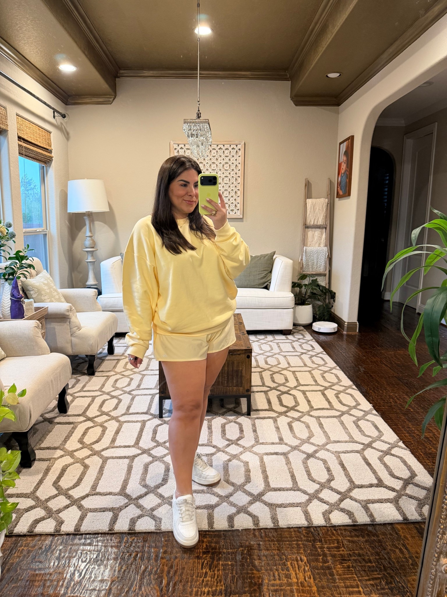 Alo Candlelight yellow is everything. The perfect shade. Wearing L on everything 

#LTKmomlife #LTKPlusSize #LTKPetite