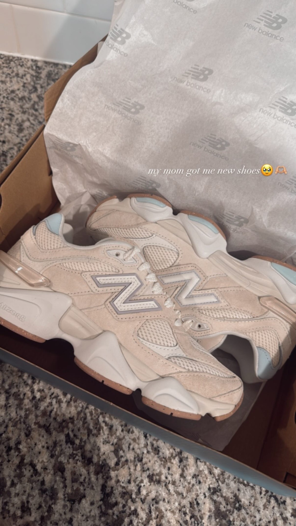 New balance>>>

#LTKSeasonal #LTKActive #LTKTravel