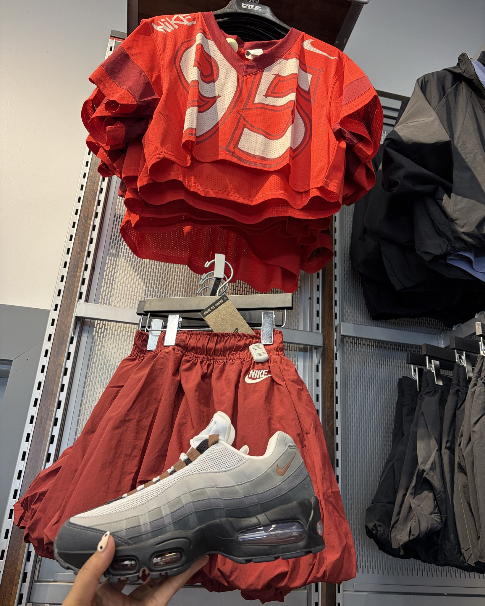 Sporty but make it chic.
Nike sets are my go-to when I want to look put together but still feel comfortable. Pairing these sleek sets with the OG Air Max is the perfect mix of street style and everyday cool. Whether you’re running errands, grabbing matcha, or heading to Pilates — this combo never misses.

Shop the look on my LTK: tinasnow_ 🖤

#LTKStyle #LTKActive #NikeStyle #NikeSet #AirMax #AirMaxStyle #SportyChic #StreetStyleLooks #AthleisureStyle #LTKFit #LTKFinds #NikeWomen #EverydayStyle #TinaSnowStyle#Explore

#LTKfitnessgoals #LTKSpringSale #LTKActive