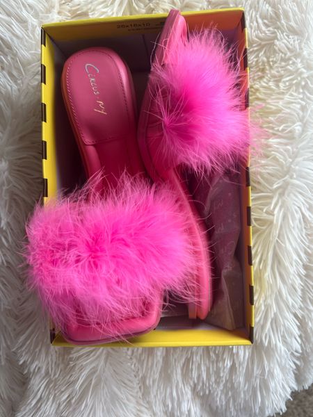 Feather heels! On sale from Walmart, also comes in black. 

#LTKsalealert #LTKshoecrush #LTKCon