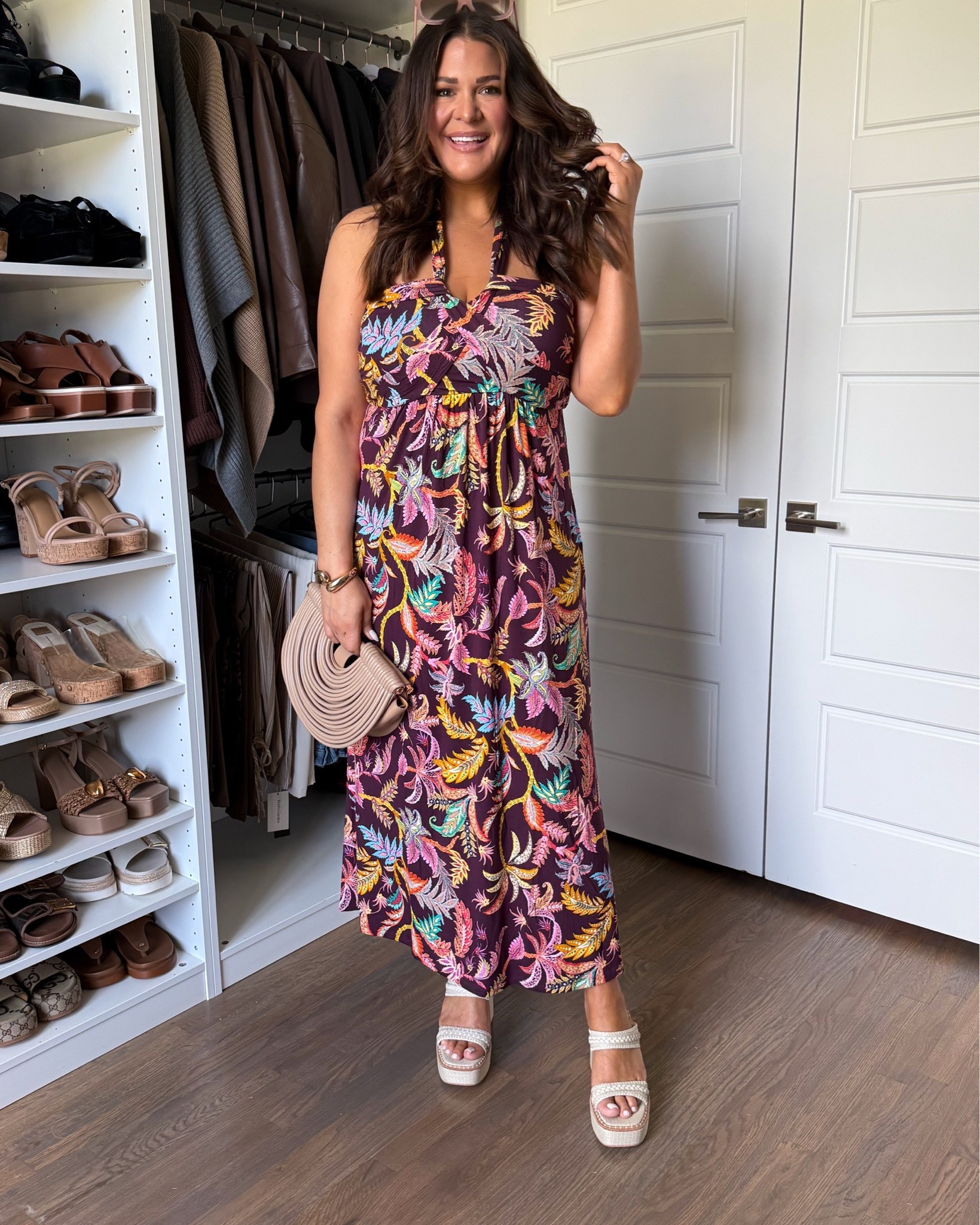 Summer Fashion 

#summerstyle #summeroutfit #ootd #outfitinspo #fashioninspo
#instafashion #womensfashion #styleinspo #everydaystyle
#vacationstyle #resortwear #casualsummerstyle 
#ltk #ltkfashion #liketoknowit #ltkstyletip #affordablefashion #fashionreels

#LTKootd #LTKgrwm #LTKMidsize