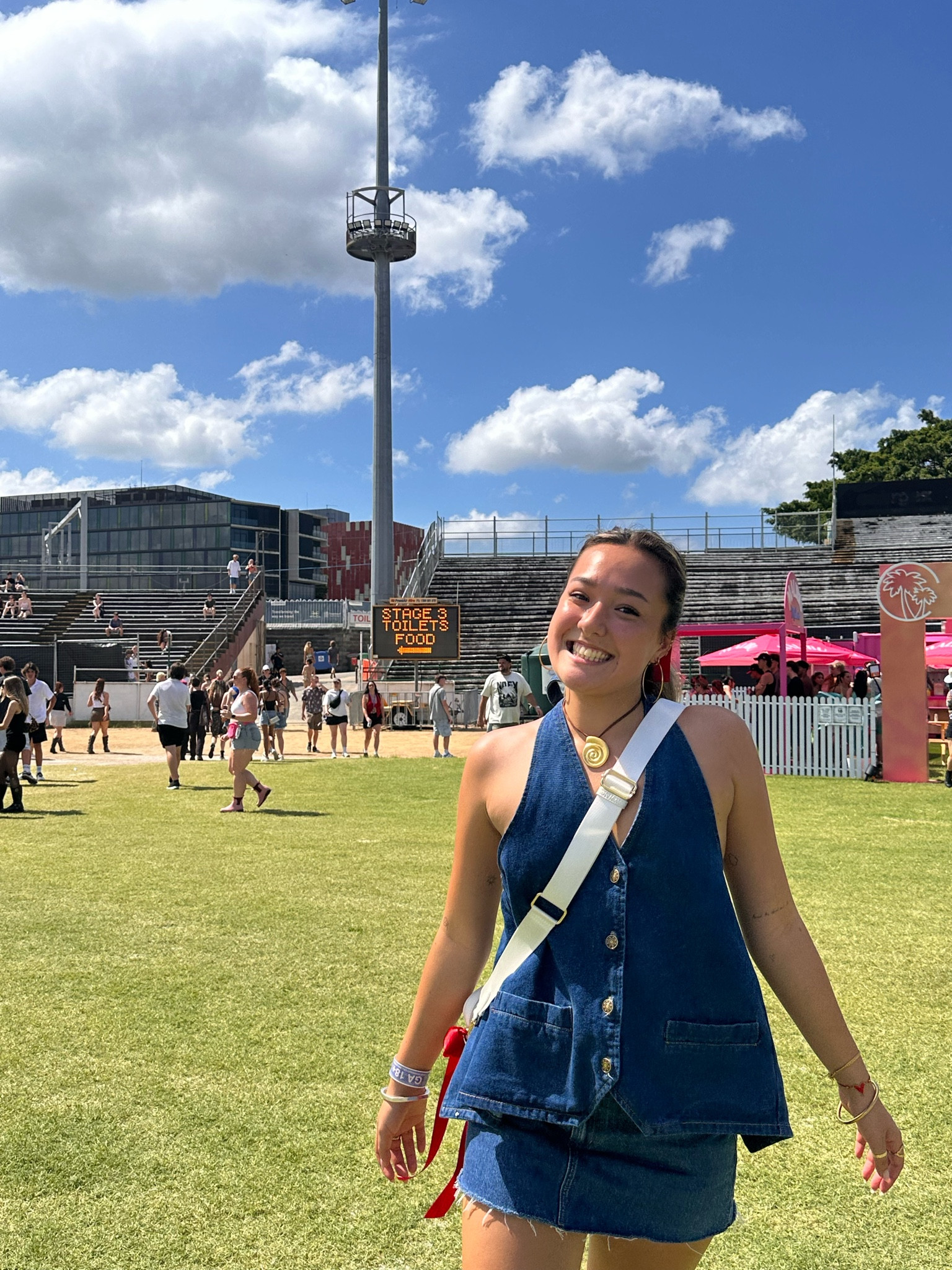 cheesy lil festi fit! 

#LTKaustralia