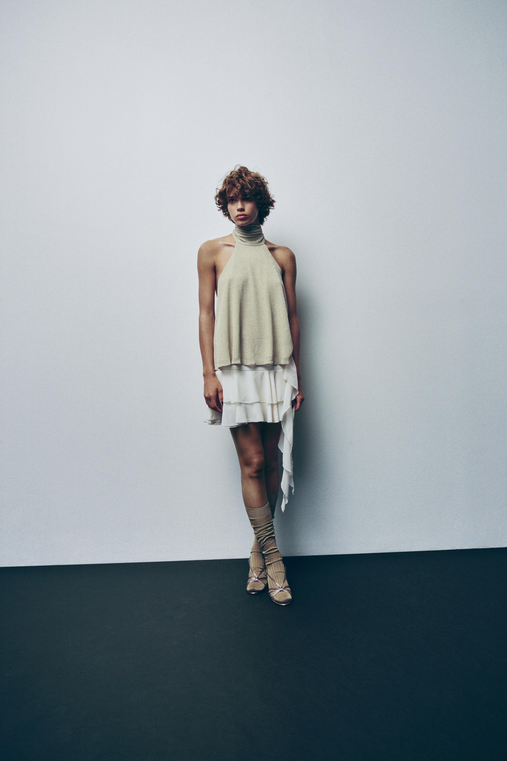 METALLIC THREAD HALTER TOP$ 45.90Golden | 4661/140/303Add to cartAddHalter top with scarf-style t... | Zara US