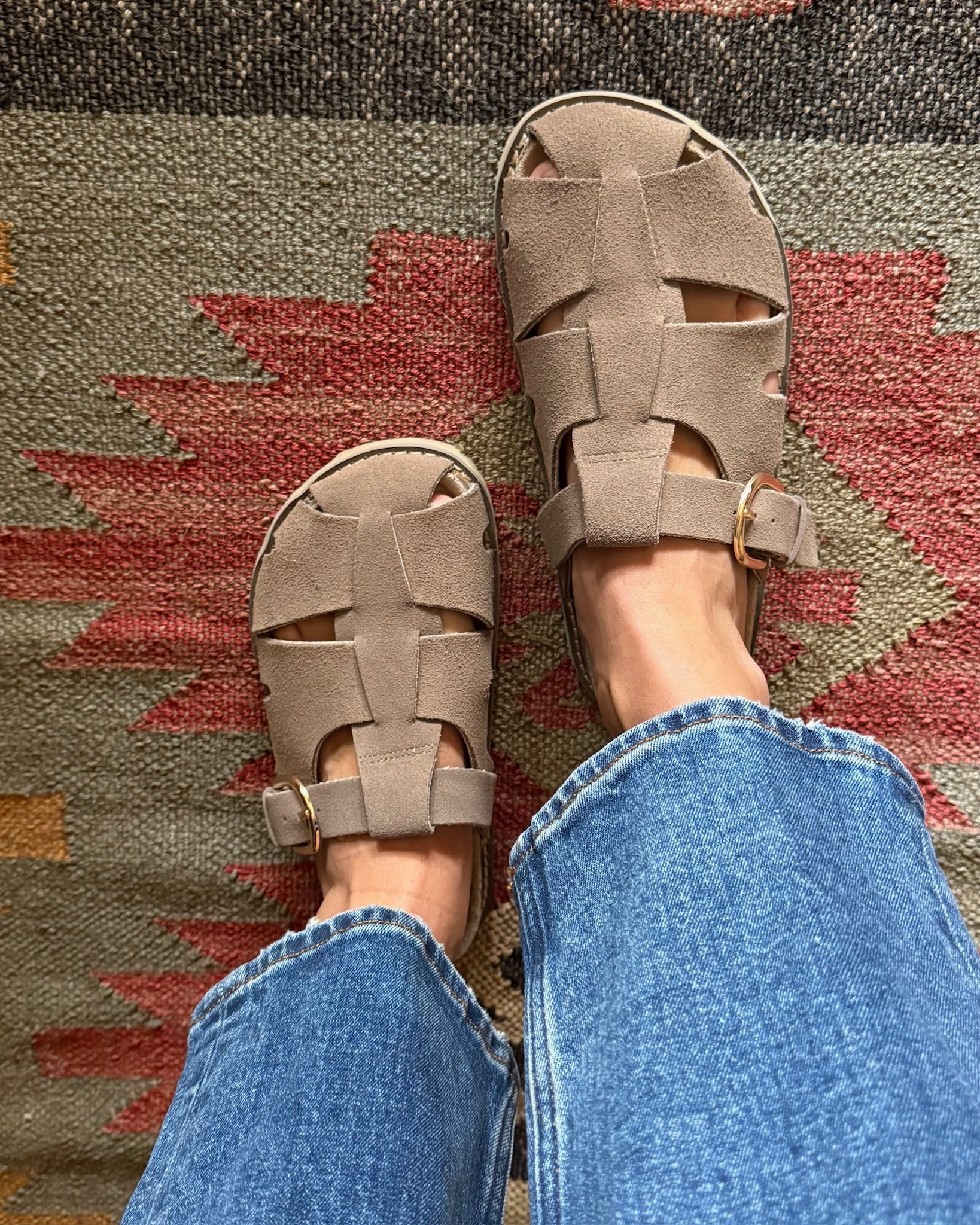 Have you grabbed these clogs yet?  Great Amazon look for less! 

#LTKShoeCrush #LTKFindsUnder50 #LTKStyleTip