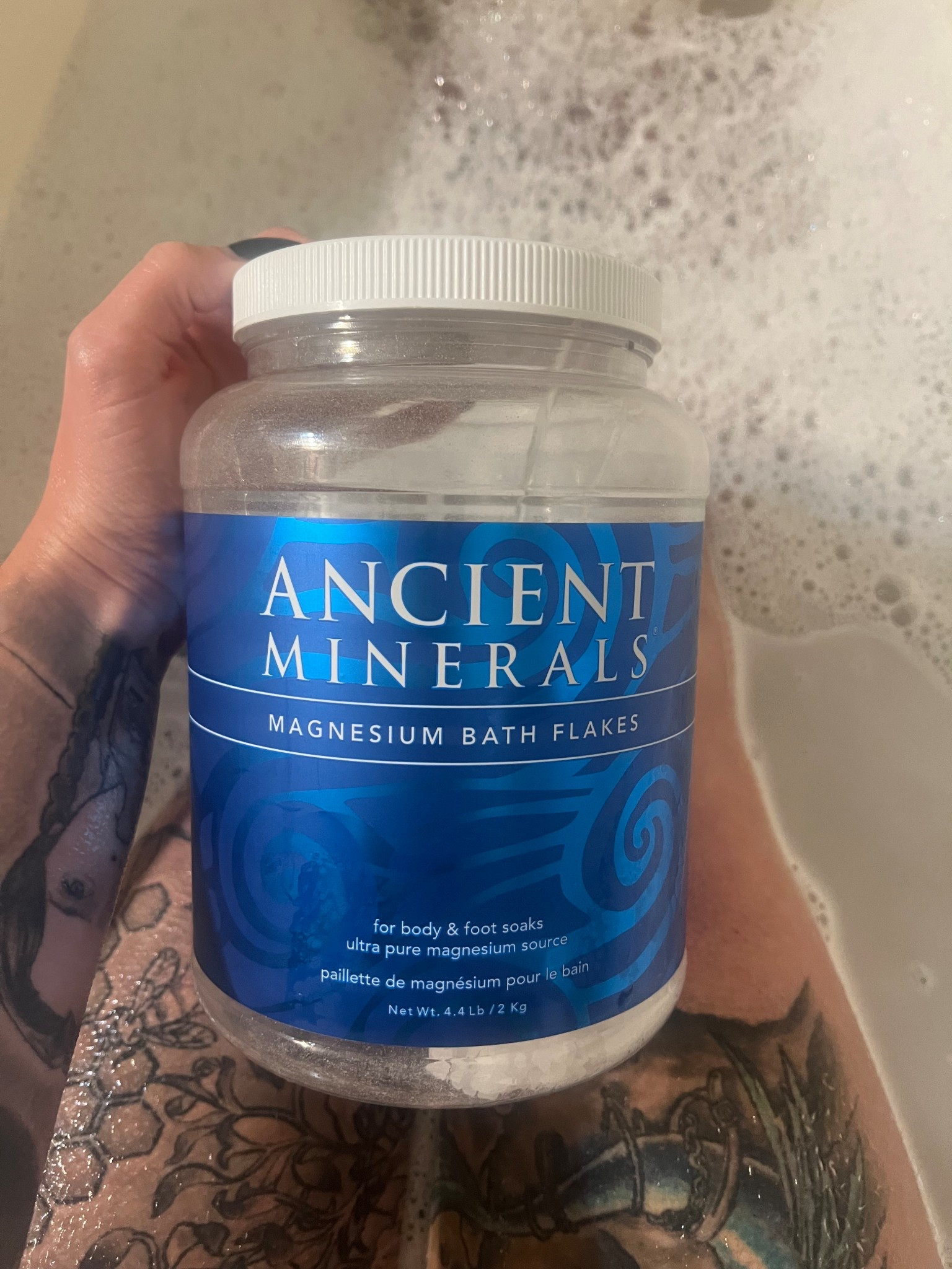 I can’t even begin to tell you all how often these magnesium bath flakes have saved my life 🤣