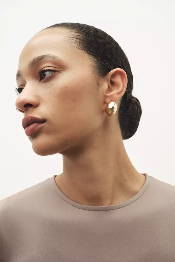 EMBOSSED HOOP EARRINGS | Zara US