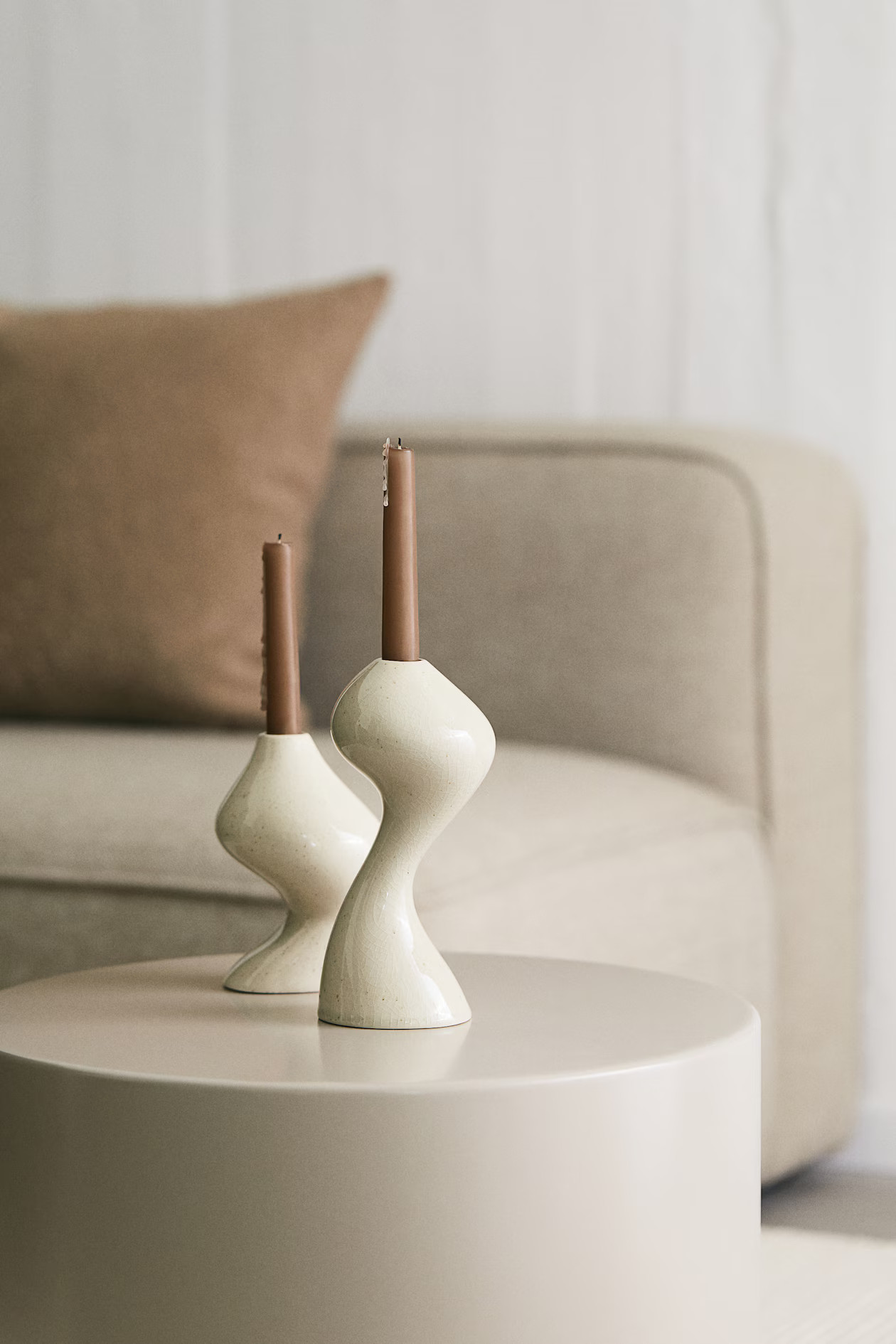 Großer Kerzenständer aus Steingut - Weiß - Home All | H&M DE | H&M (DE, AT, CH, NL, FI)