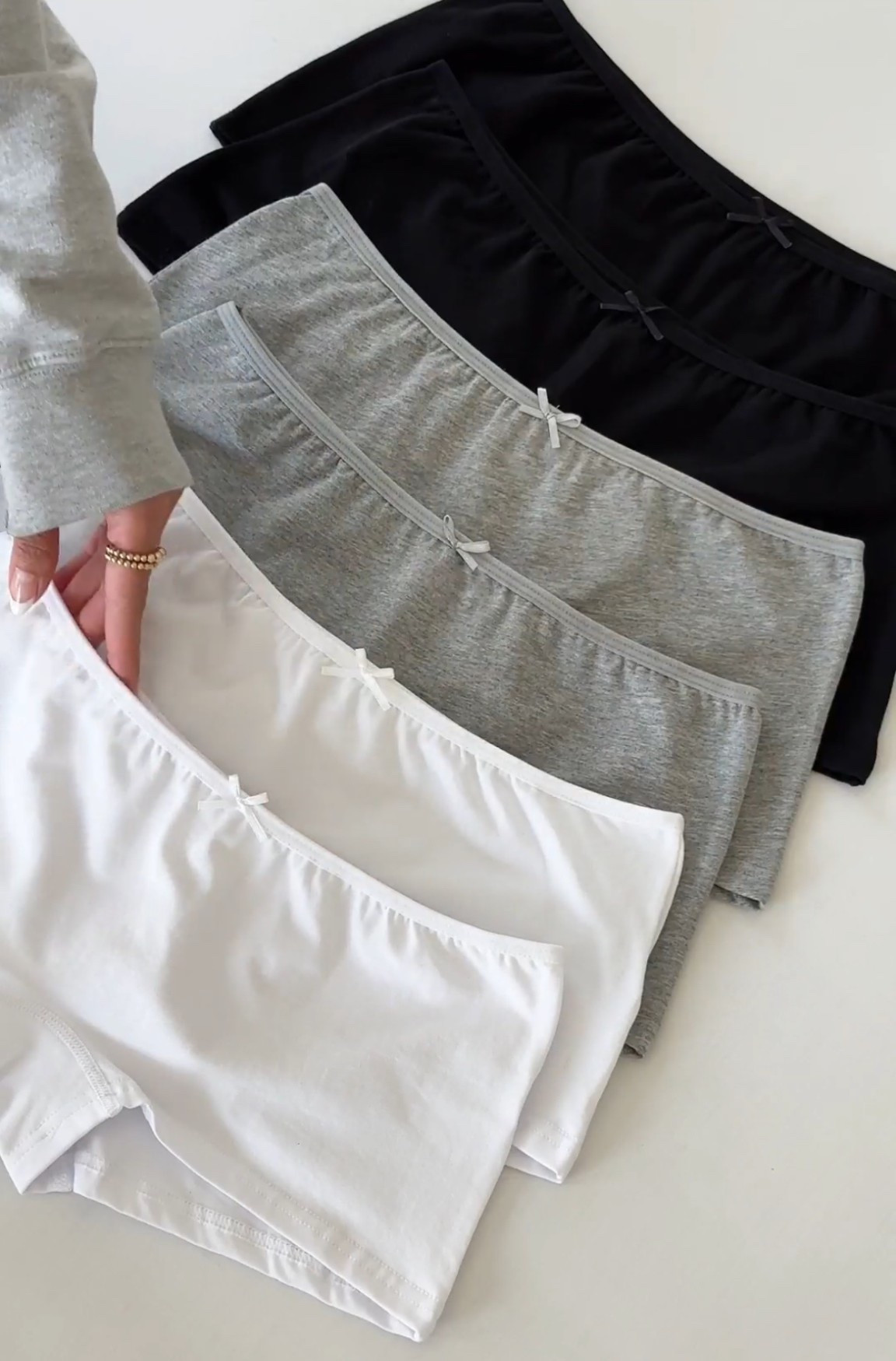 Scroll to shop!! Follow for more!!! Xo! ✨

#LTKootd #LTKFindsUnder100 #LTKFindsUnder50