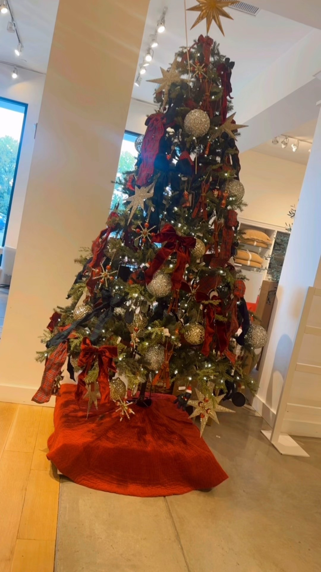 The RED - BlUE - GREEN
RALPH LAUREN INSPIRATION 
Christmas Tree 🌲 


#LTKCyberWeek #LTKHome #LTKHoliday