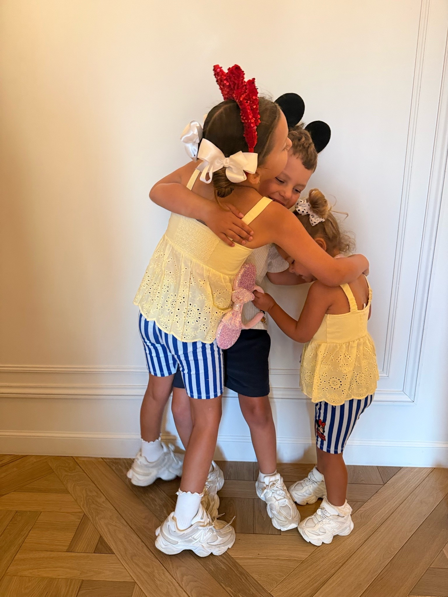 I can’t get over the kids Disney outfits ✨🏰

Dressupbuttercup.com #dressupbuttercup #dederaad

#LTKootd #LTKTravel #LTKKids