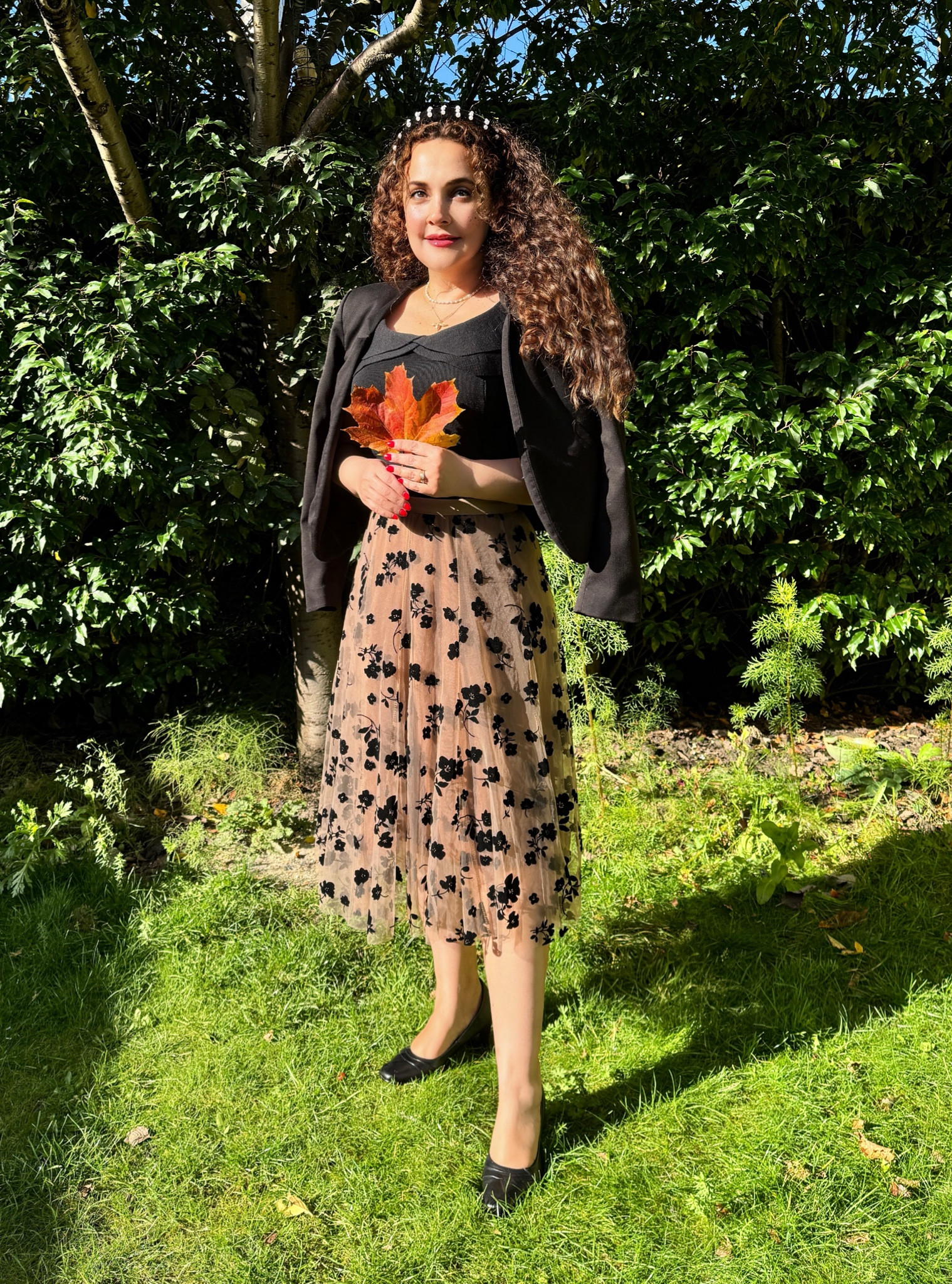 I just love a cosy autumn midi skirt🍂 and if it has tulle, I like it even more. This beautiful, elegant skirt by @chicwish is one of my favourites. Its caramel colour with black posies makes it go well with any outfit ✨ I've been wearing this skirt a lot with different accessories. I'll be sharing more pictures soon 🤎
 
🏷
#nature #fashionblogger #outfitinspo #parisian #parisienne #parisianstyle #explorepage #femininestyle #feminineaesthetic #pinterestaesthetic #elegantstyle #chicfashion #styleinspo #autumnoutfit #fashionista #classicstyle #elegantlady #ClassicFashion #oldmoneystyle #StyleInspiration #TimelessElegance #chicwish #chic #autumncolors #autumnfashion #fallfashion #falloutfits #fallootd #midiskirt #midiskirtstyle

#LTKstyletip #LTKeurope #LTKuk