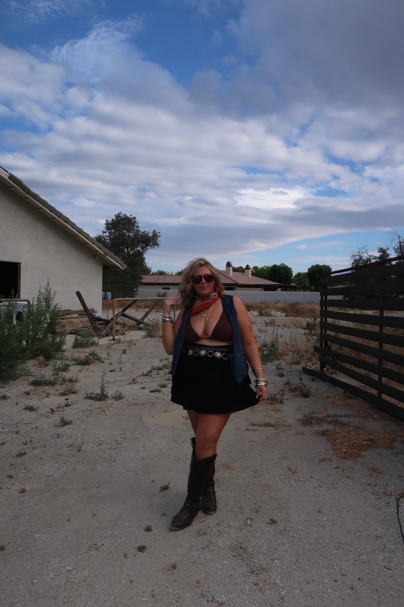Day 2 of Stagecoach outfit! Wearing a size 2 (2X) in everything here, runs true! 

Plus size fashion, everyday outfit ideas, trendy fashion, stagecoach outfit, festival outfit, midsize fashion, ootd

#LTKFestival #LTKPlusSize #LTKMidsize