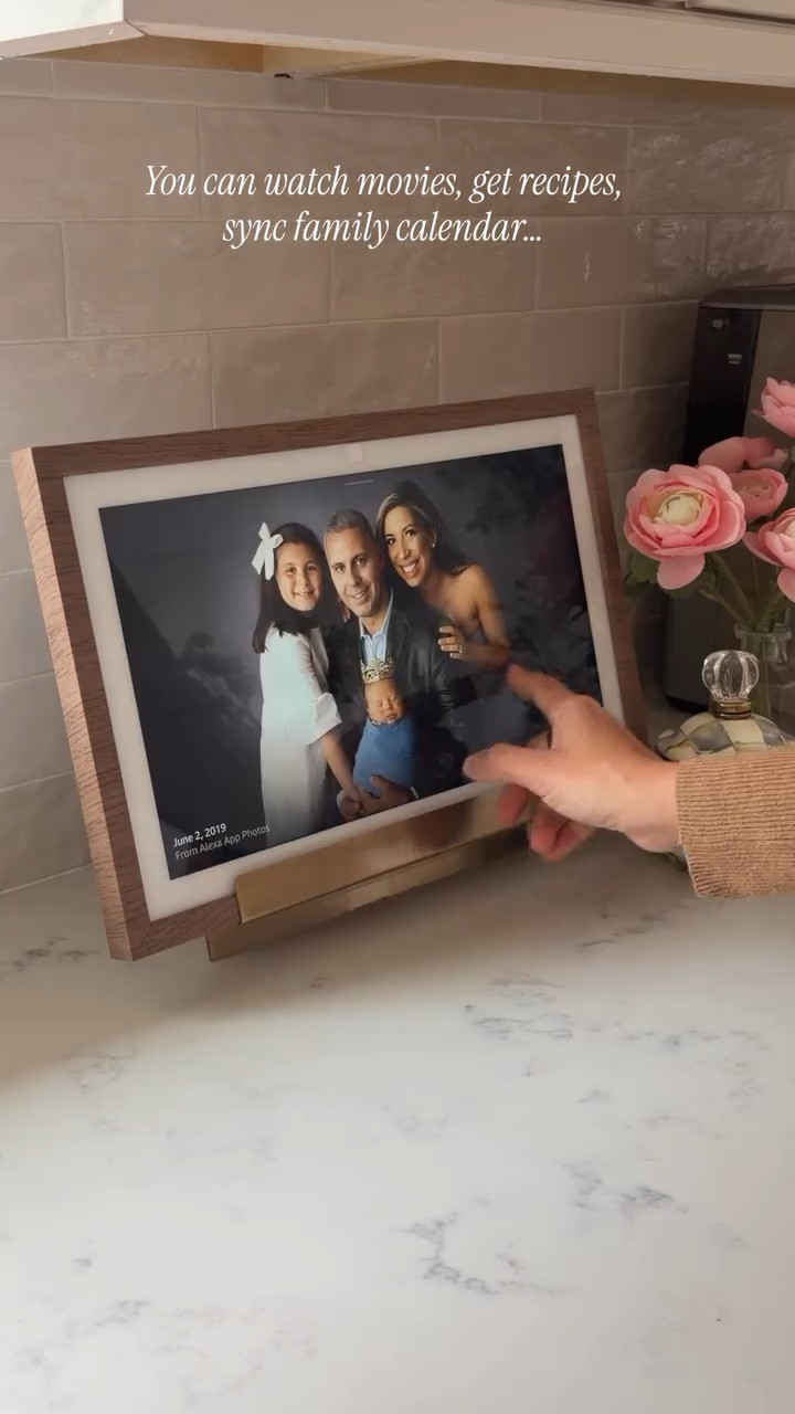 Follow + comment “NEED THIS” for links 🔗 

Didn’t think I needed this… and now I use it every single day. 🤎

Between watching movies, pulling up recipes, and keeping our family calendar all in one place… it just makes life feel a little more organized (and honestly easier). 👏

Last day to save 15%!! 😍

#amazonhome #founditonamazon #kitchenfind #amazonecho