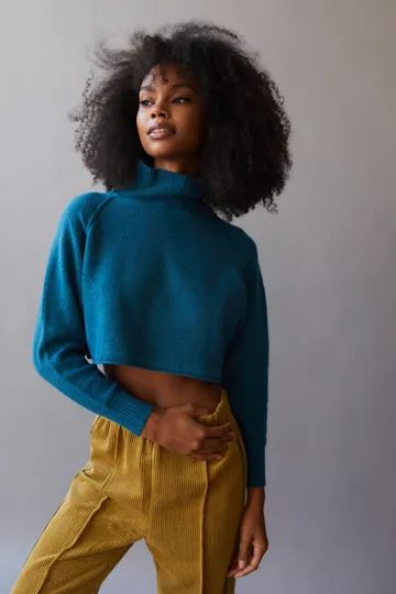 UO Kyla Crop Turtleneck Sweater | Urban Outfitters (US and RoW)
