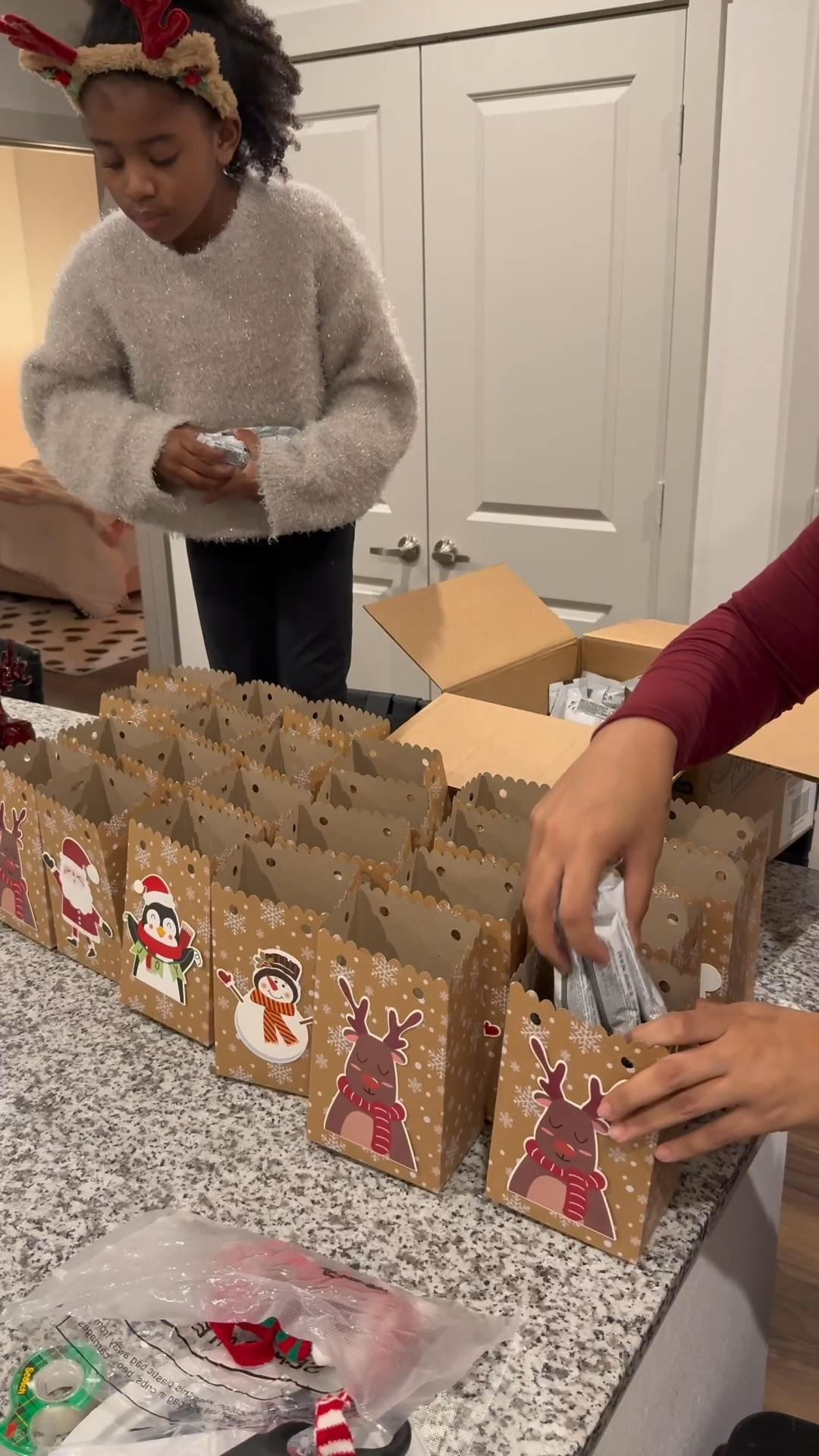 Christmas goodie bag idea: Build your own snowman kit!☃️

#LTKHoliday #LTKKids #LTKParties