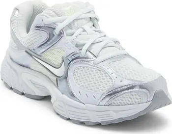 V5 RNR Sneaker (Women) | Nordstrom Rack