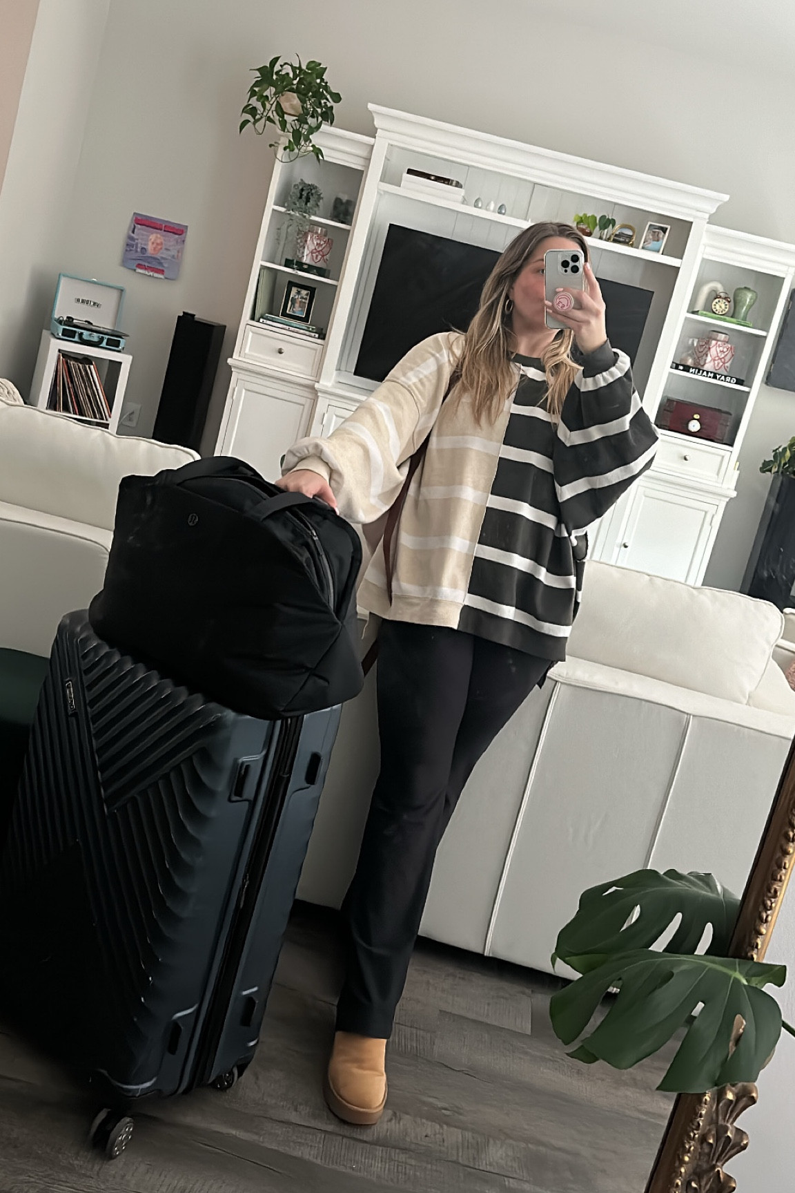 Vamos a españa!!! 🧳🇪🇸✌🏼 travel, airport, plane, airplane

#LTKitbag #LTKtravel