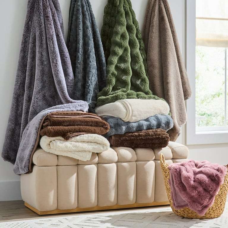 Better Homes & Gardens Merlot Bubble Faux Fur Ultra Soft Luxury Oversized Throw Blanket 50" x 72"... | Walmart (US)
