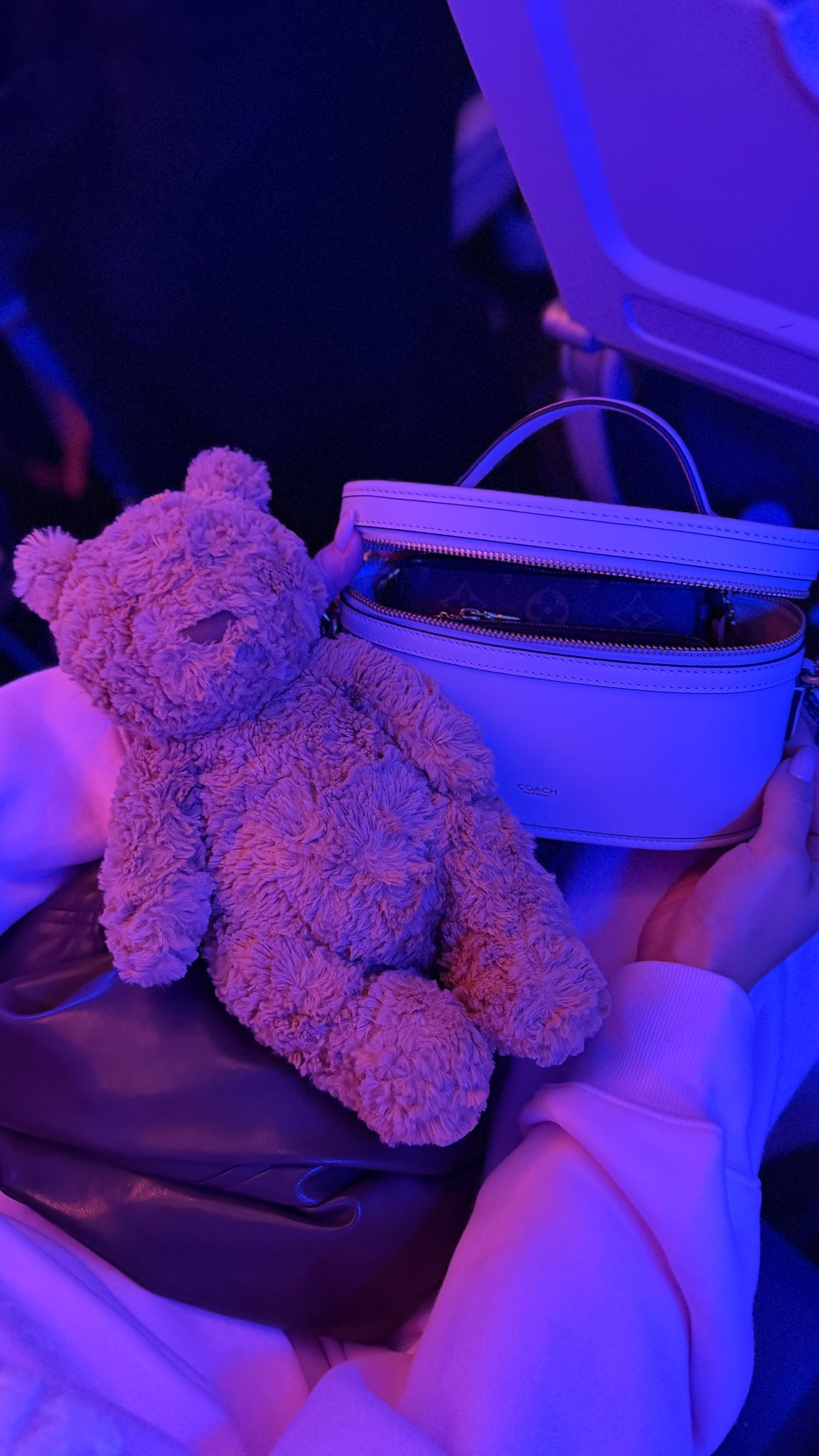 Large Trail bag in cream 


#LTKSpringSale #LTKootd #LTKmomlife