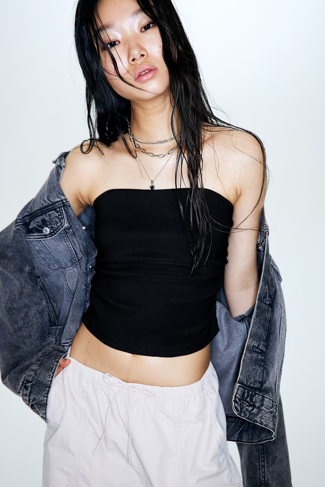 Gathered corset top - Sleeveless - Short - Black - Ladies | H&M GB | H&M (UK, MY, IN, SG, PH, TW, HK)