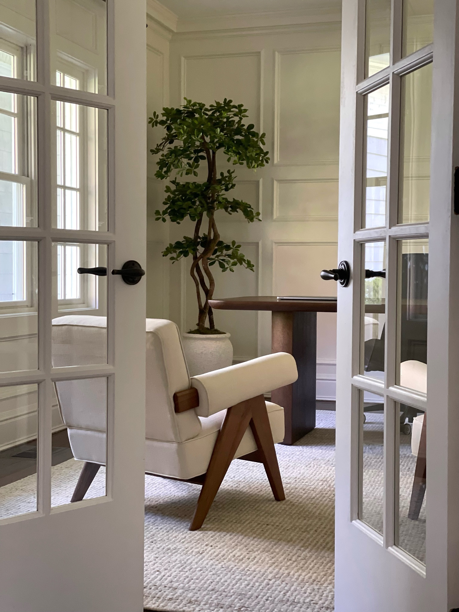 New office furniture! Can you believe this plant is from Walmart?! Desk is from RH - not linkable


#LTKhome #LTKstyletip #LTKsalealert