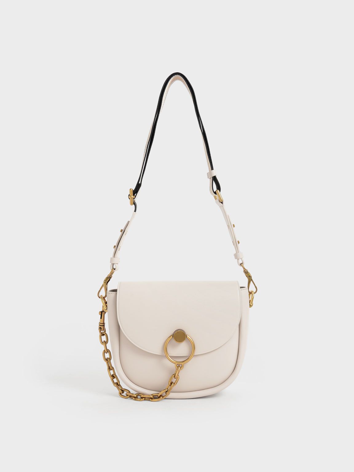 Becca Chunky Chain-Link Saddle Bag
 - Ivory | CHARLES & KEITH (US)