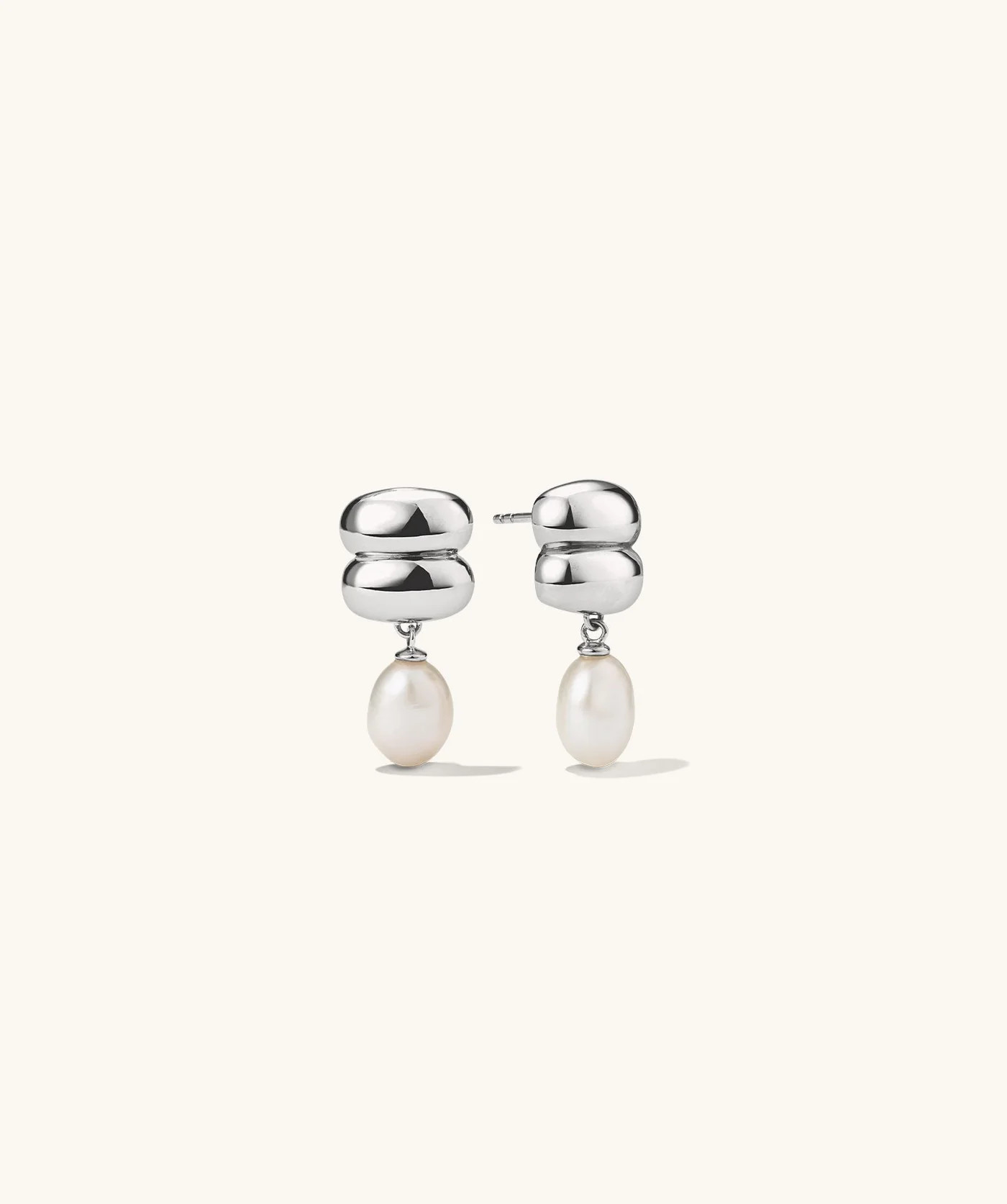 Puffy Charlotte Pearl Drop Earring | Mejuri Fine Crew