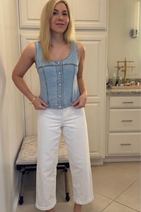 White jeans 
Summer outfit 
Summer 
Vacation outfit
Vacation 
Date night outfit
#Itkseasonal
#Itkover40
#Itku
#LTKShoeCrush #LTKFindsUnder100