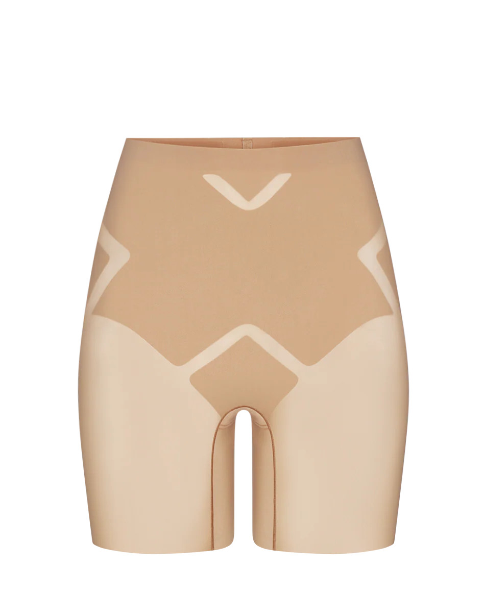 MeshSculpt Mid-Waist Short | Honeylove