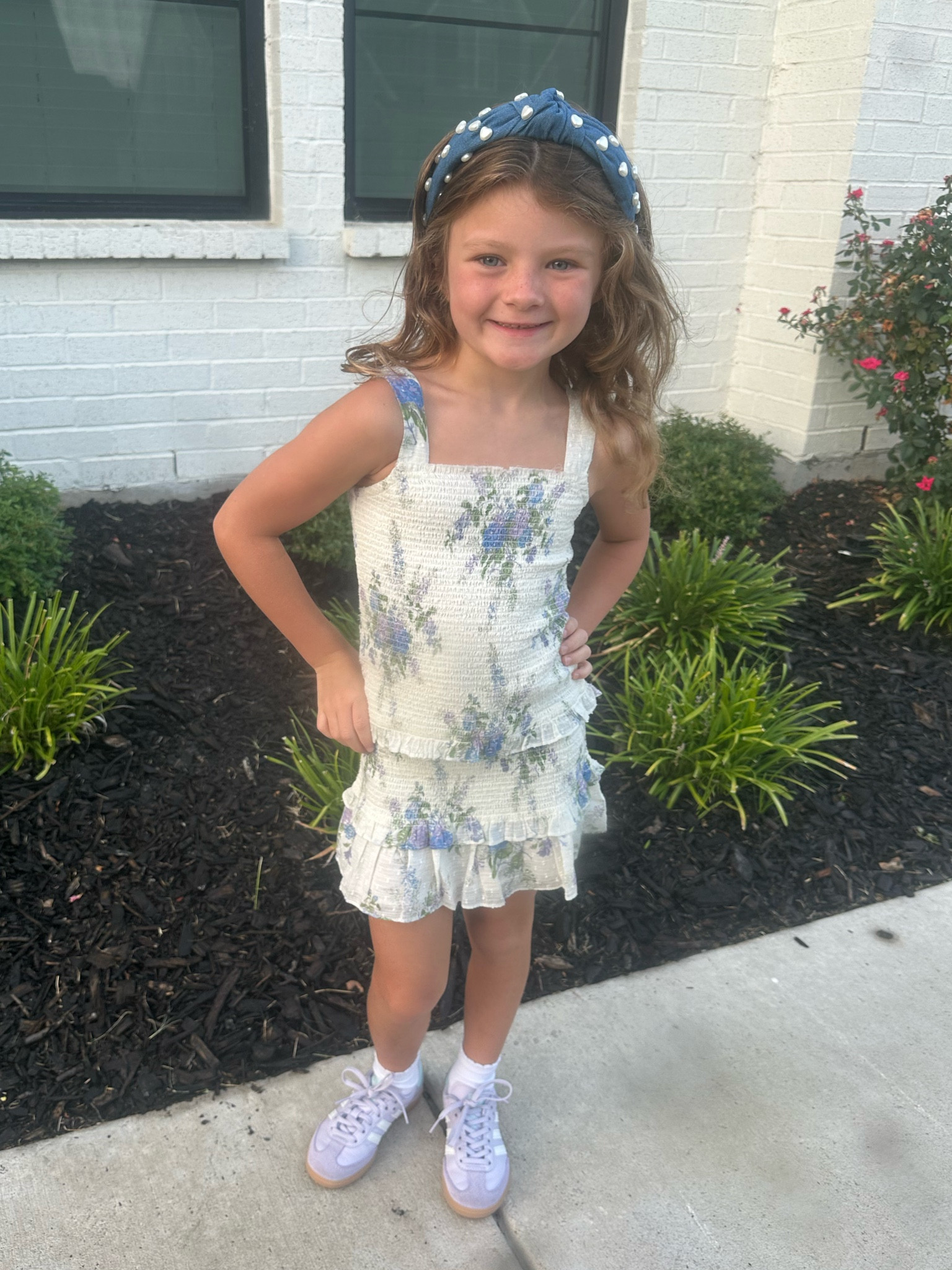 Back to school, OOTD, little girls, toddler girls, tj max, loveshack fancy, shoes, sneakers, adidas 


Dress loveshack fancy no longer on site 
Headband TJ max in store 

#LTKKids #LTKBacktoSchool #LTKShoeCrush