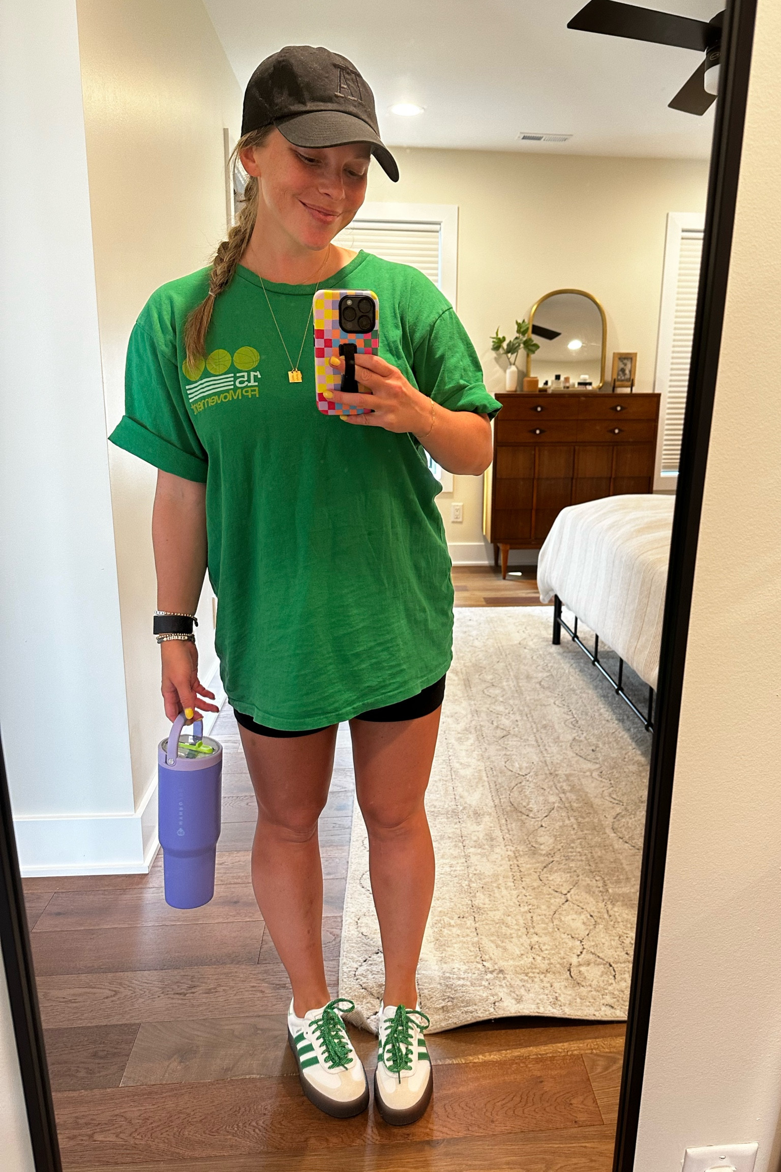 Simple, casual mom outfit! Sambae free people, water bottle.