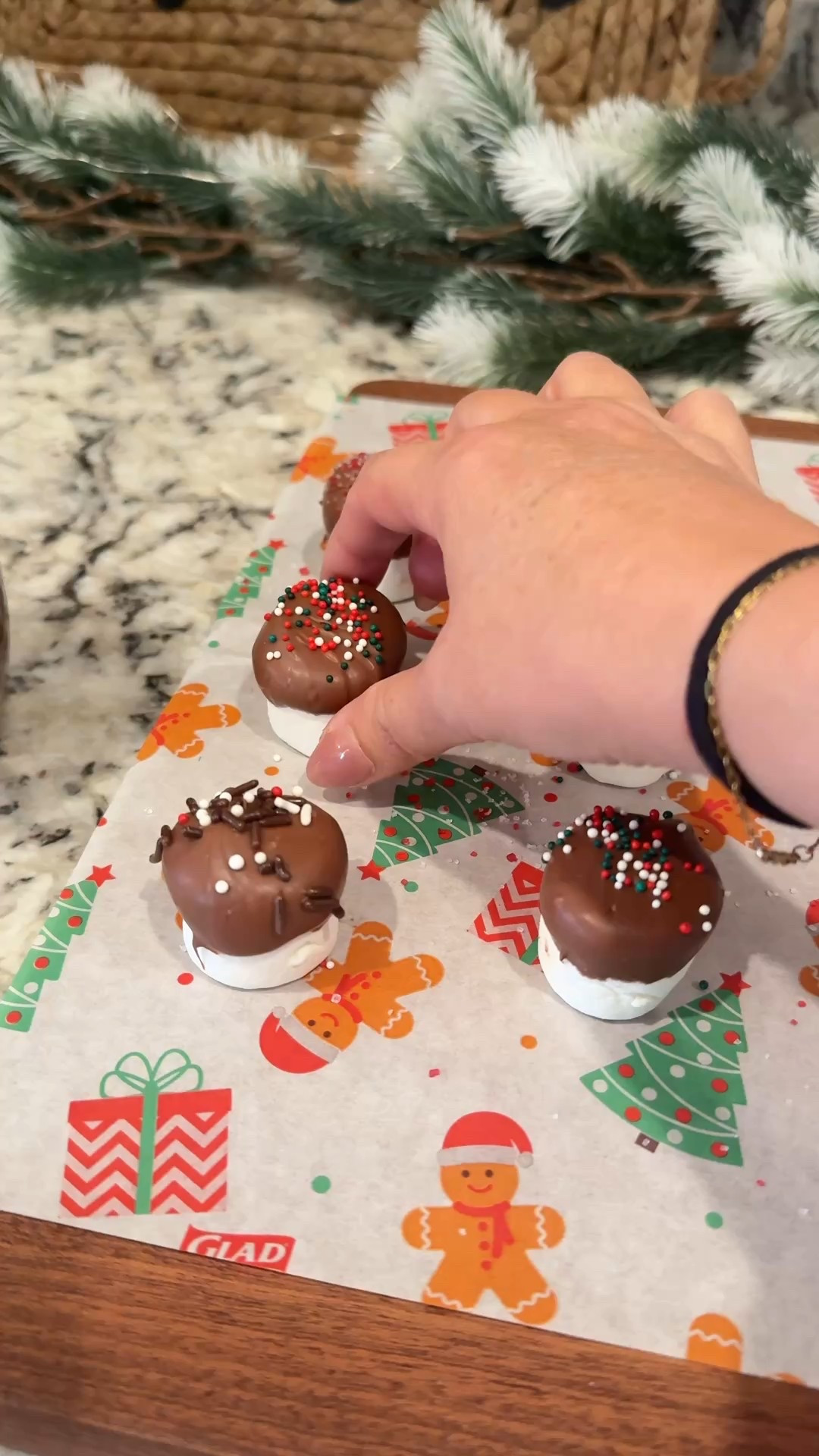 Holiday hot cocoa bar must-have 🎄☕️
These DIY chocolate-dipped marshmallows are so fun and easy to make! I used melting chocolate + sprinkles from Amazon.
Shop all my holiday kitchen favorites + cocoa bar setup on my LTK 💫
#LTKHoliday #LTKHome #HotCocoaBar #HolidayEntertaining


#LTKParties #LTKHome #LTKHoliday