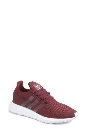 Women's Adidas Swift Run Sneaker, Size 5 Women's / 4 Men's M - Burgundy | Nordstrom