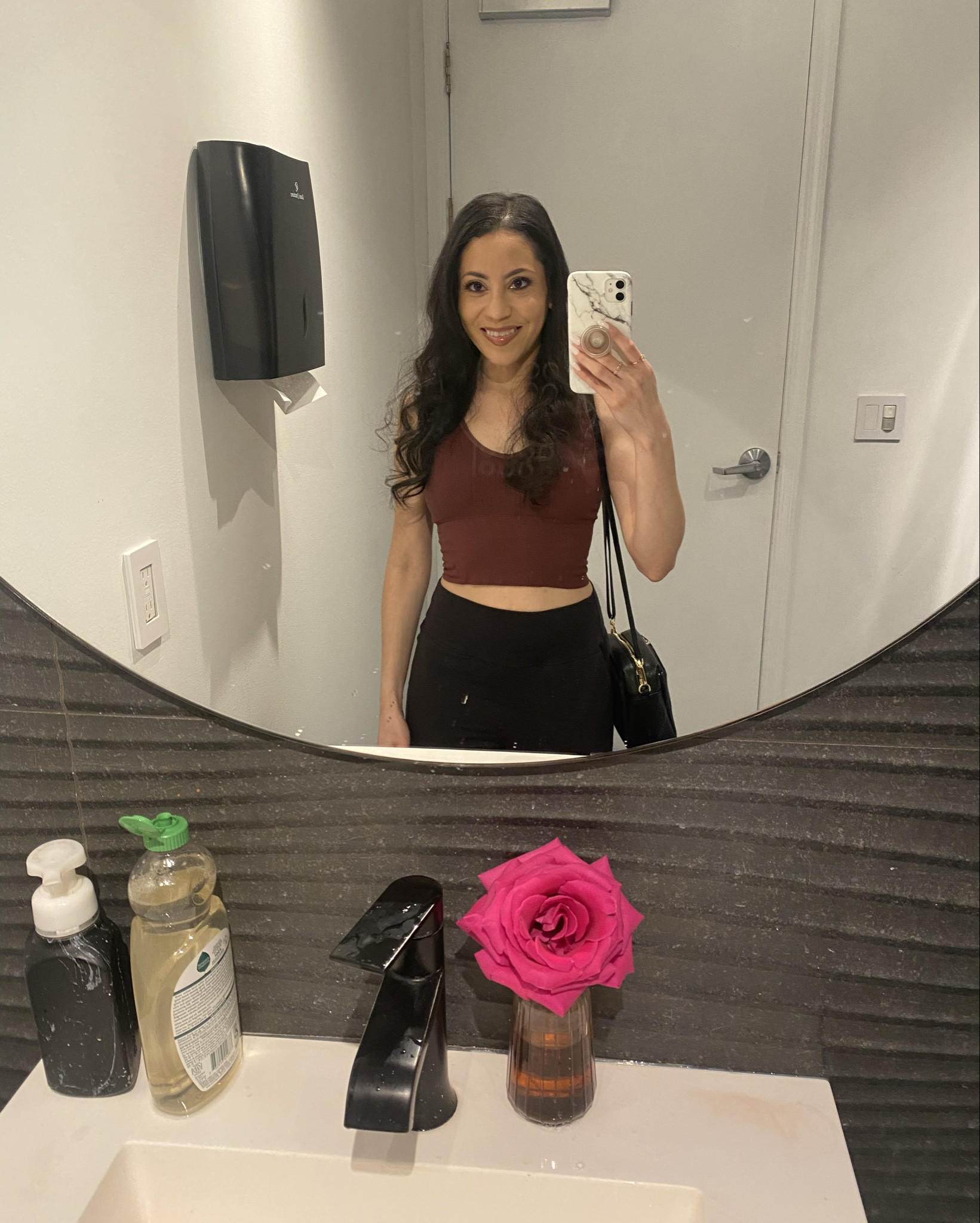 Built in bra crop top: small medium // jogger pants: xs

#LTKdayinmylife #LTKootd #LTKgrwm